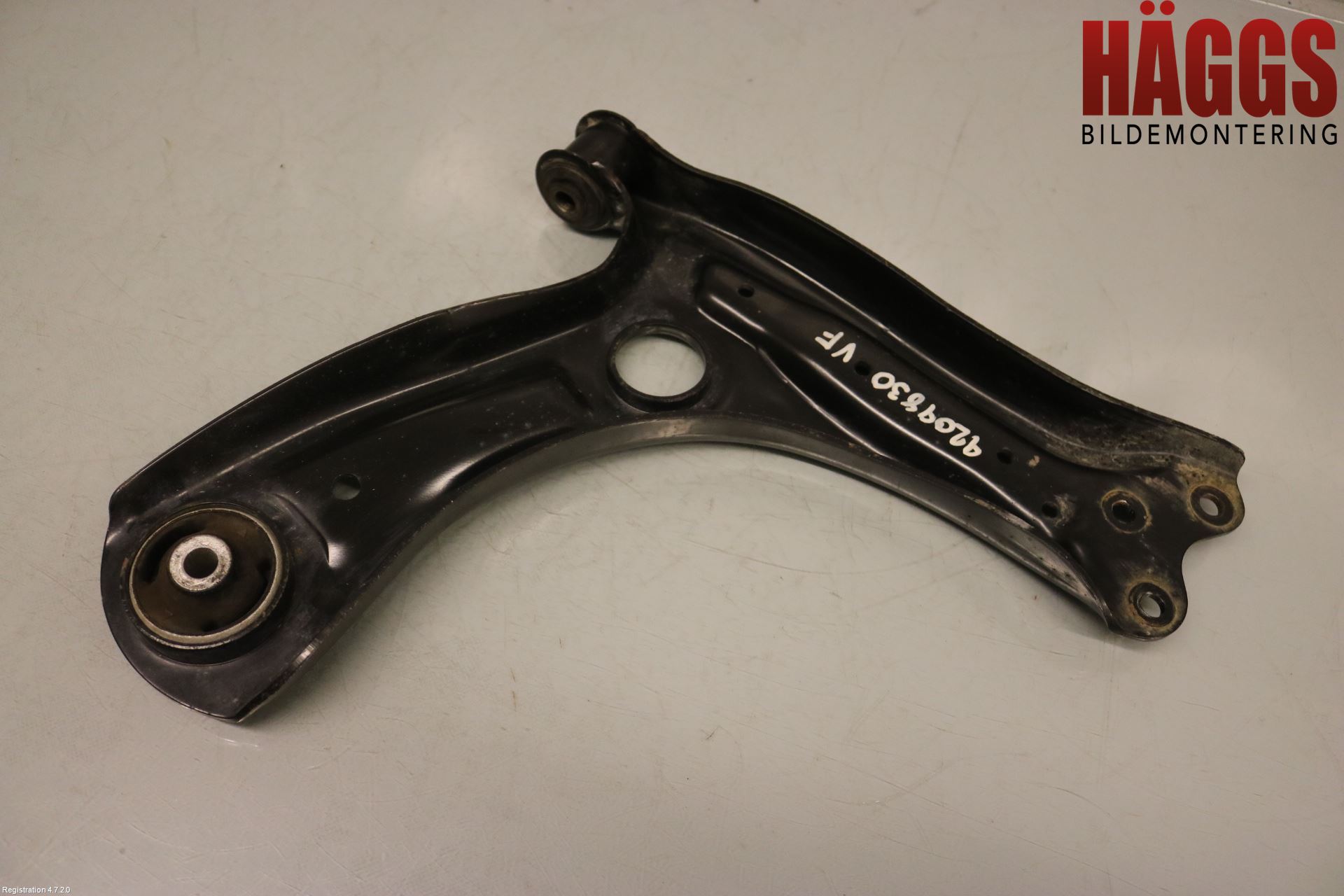 Skoda FABIA 07-14 Bärarm Fram Undre Vä