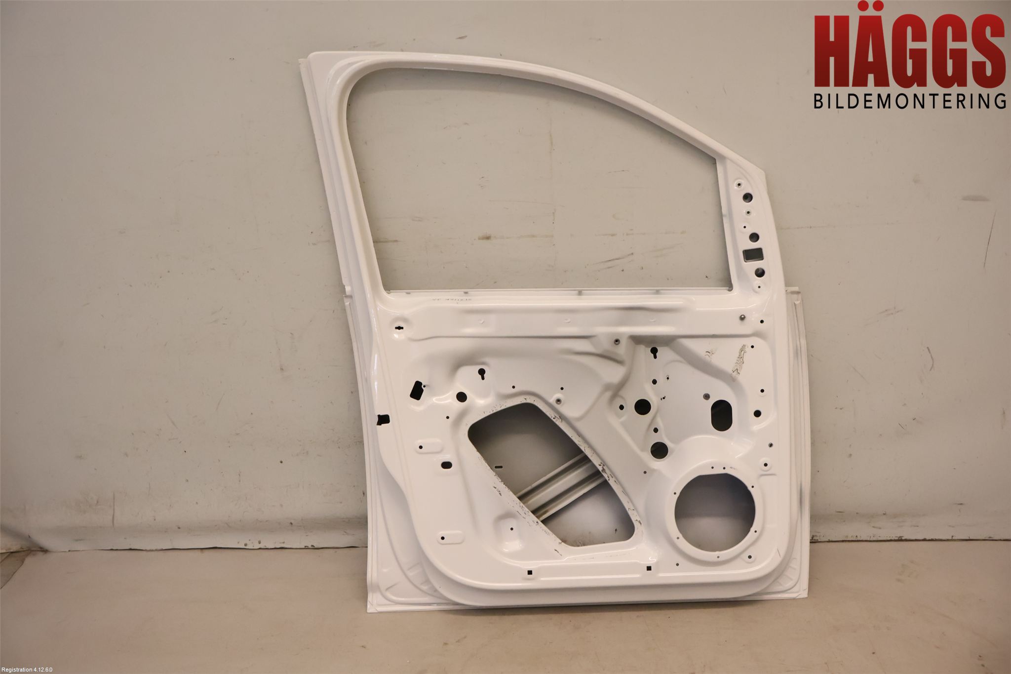 Volkswagen VW CADDY 16-20 Dörr Fram Vänster