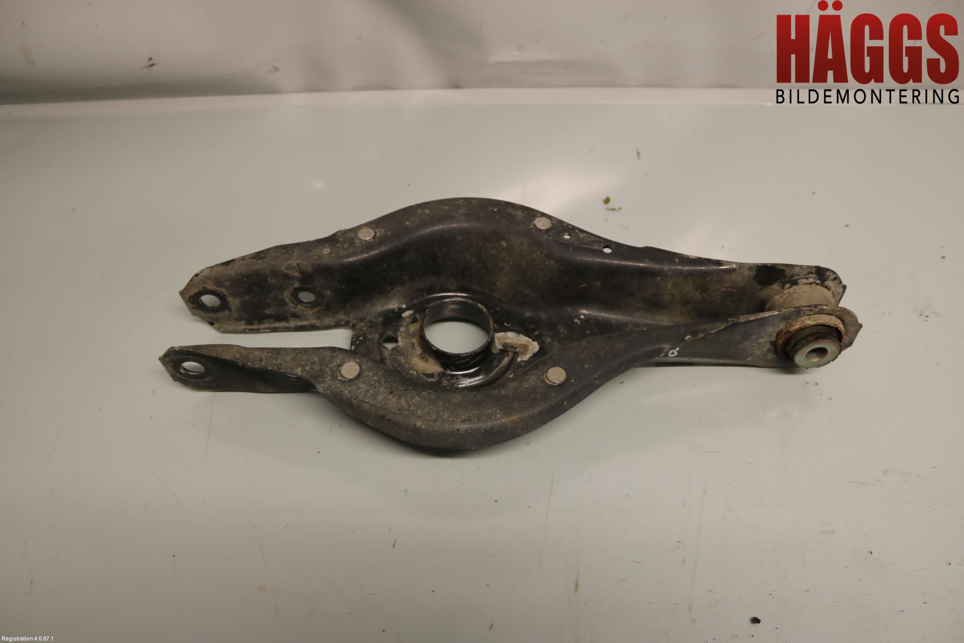 BMW 3 F30/F31/F80 12-19 Bärarm Bak Vänster