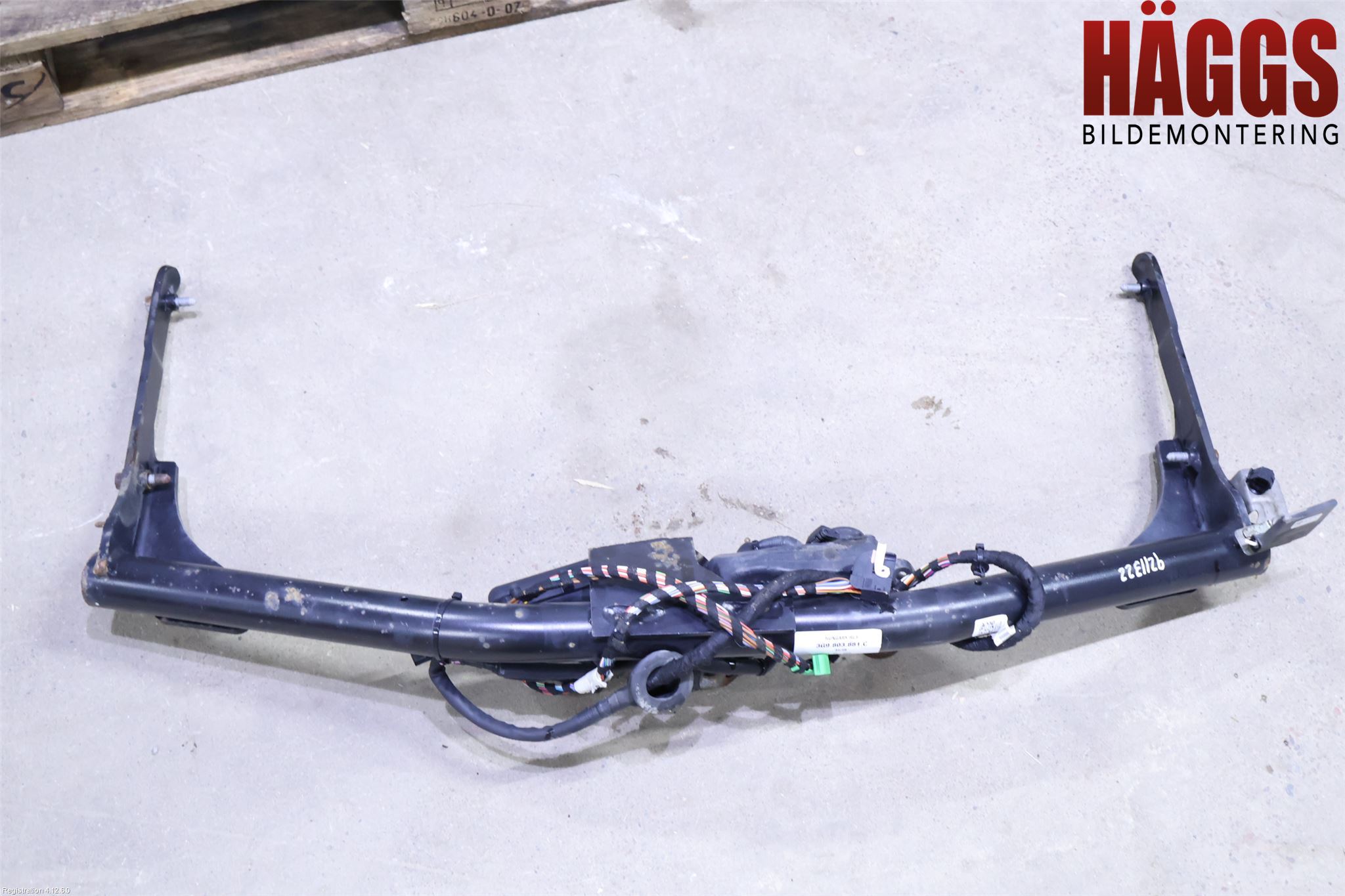 Volkswagen VW PASSAT 20-24 Dragkrok