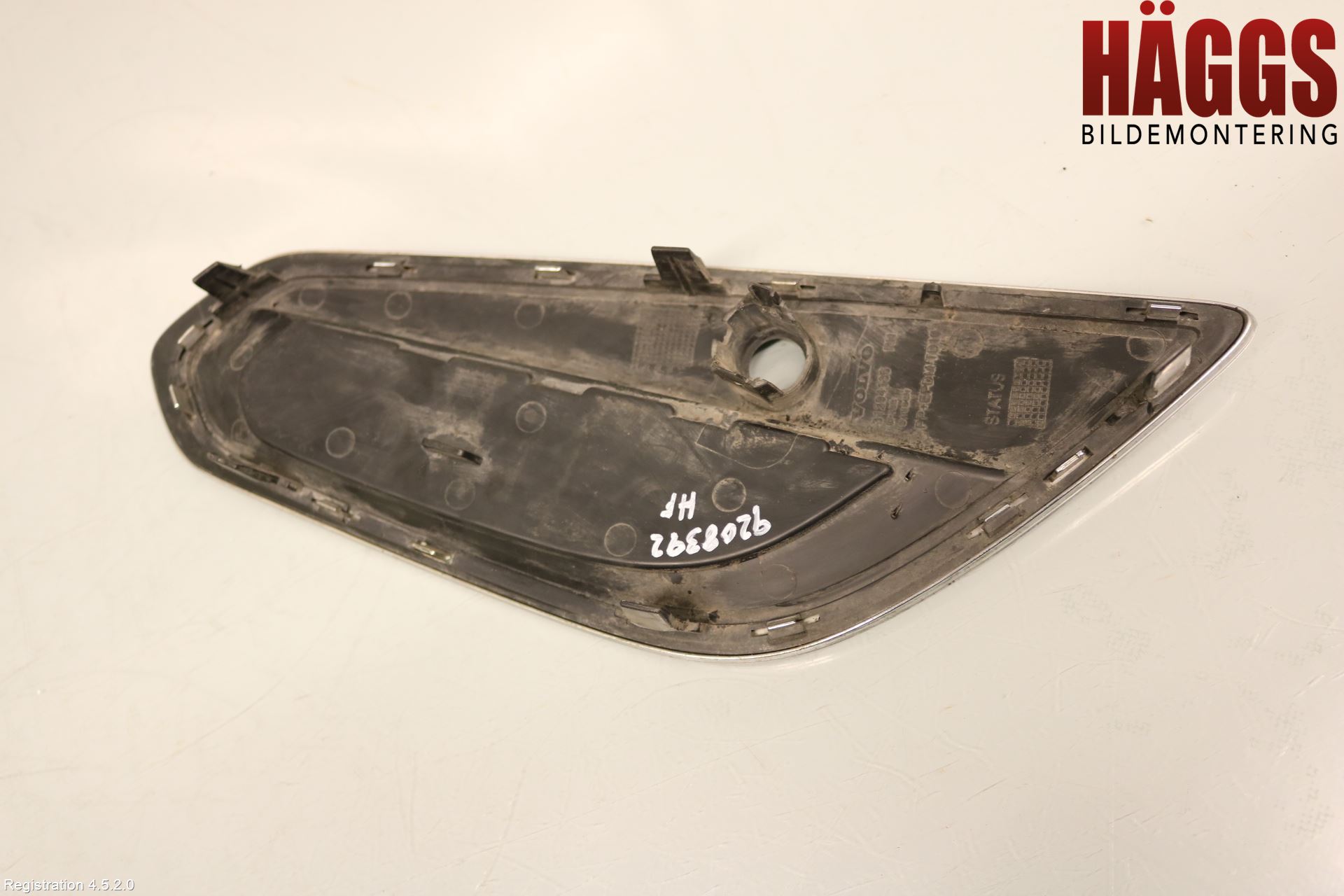 Volvo V60 11-13 Grilldel Höger