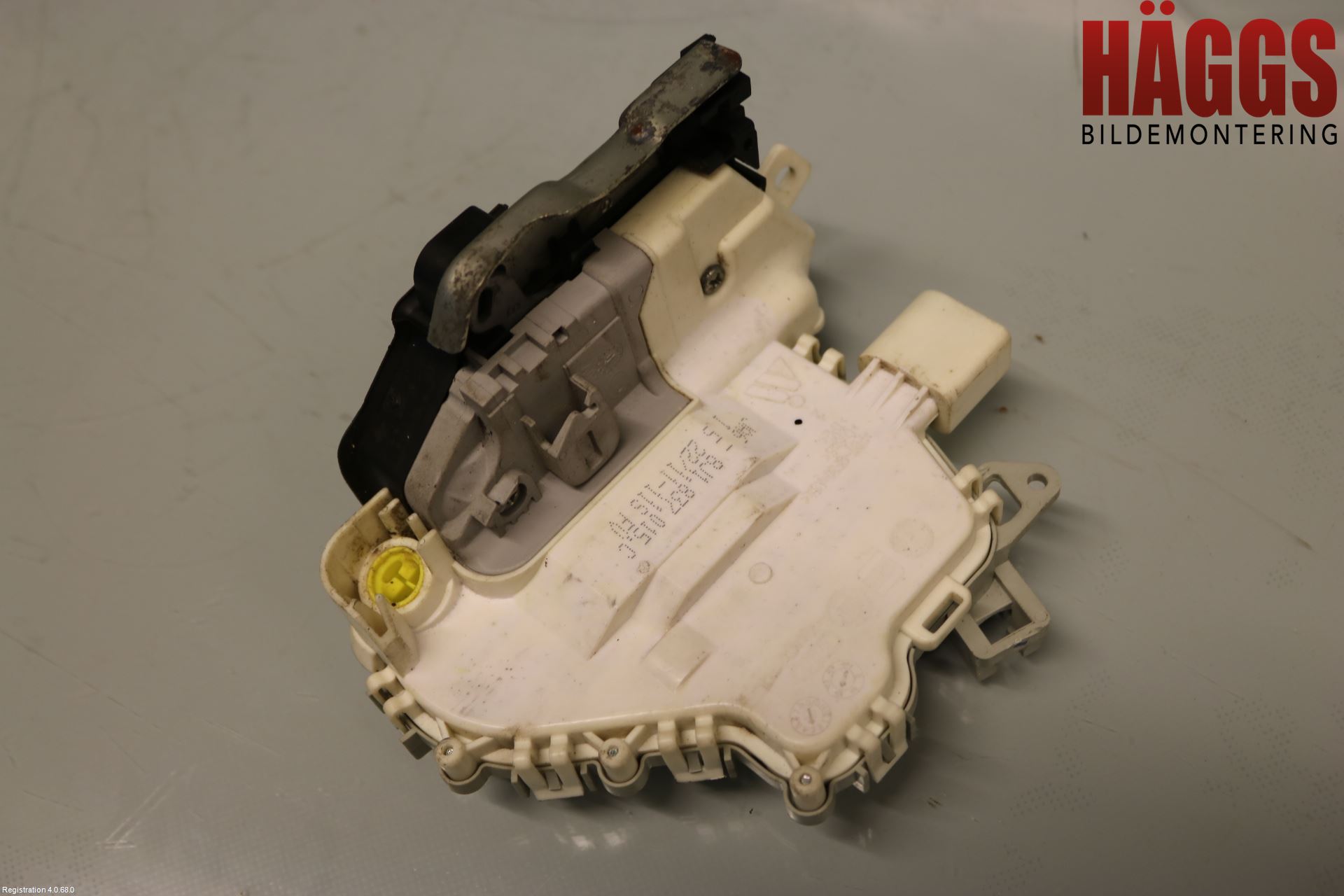 Audi A4/S4 08-11 Låskista-Dörrlås