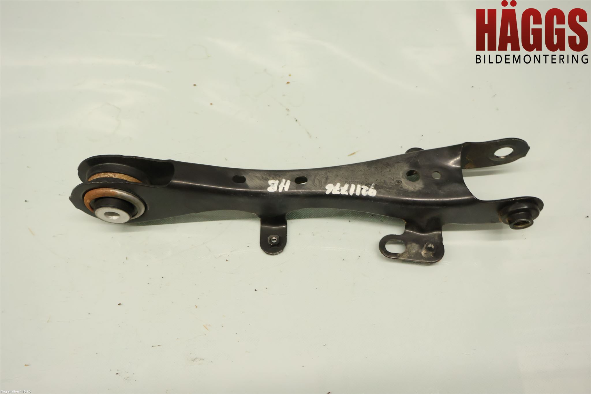 Mazda CX-80 24- Bärarm Bak Höger