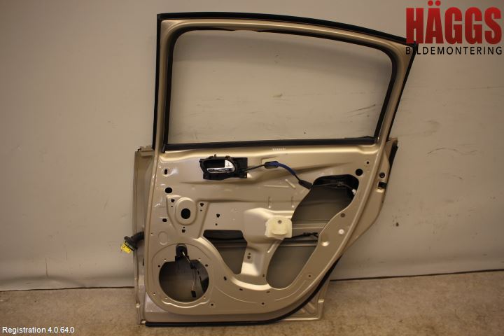 Citroen C4 I   05-10 Dörr Bak Höger