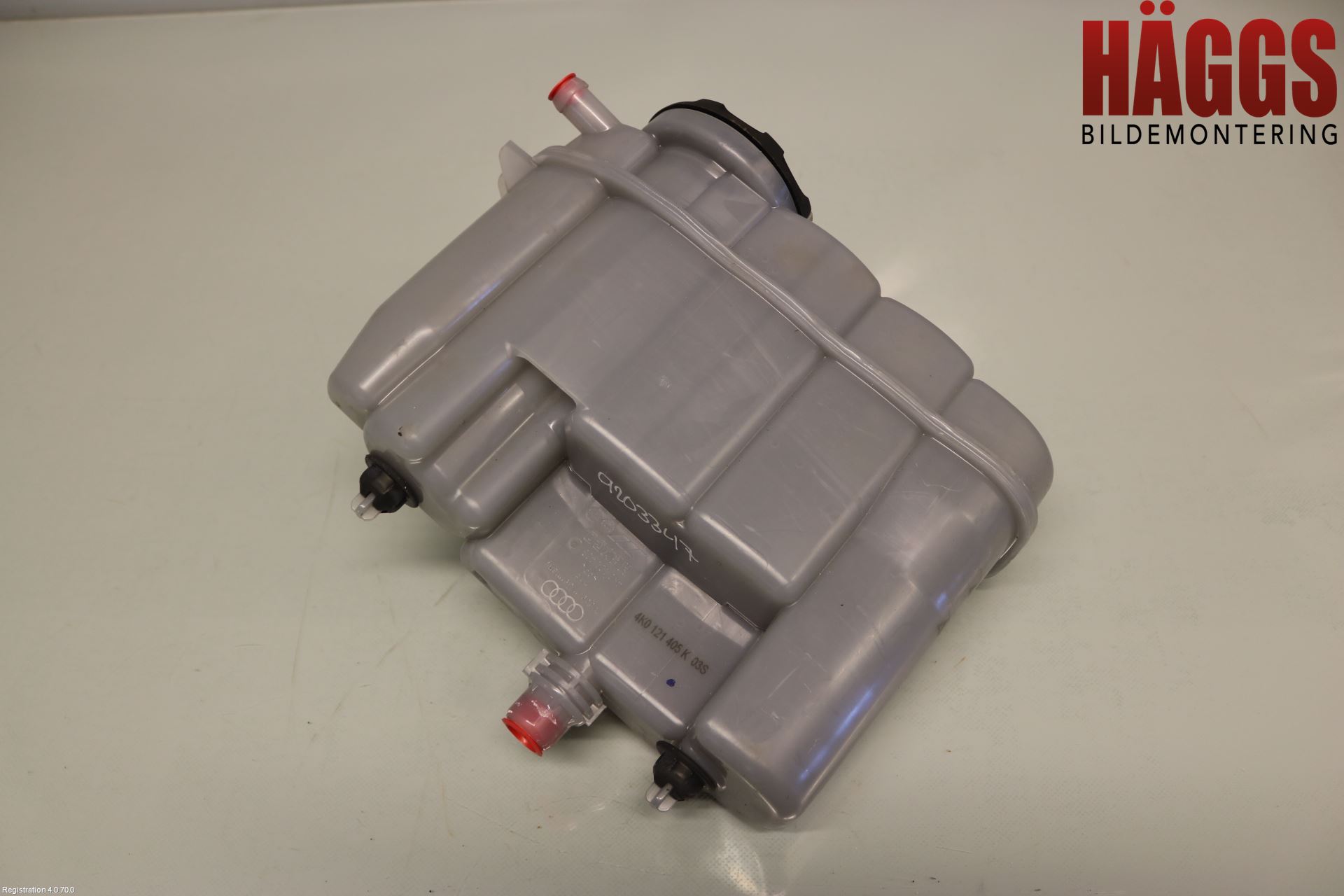 Audi A6 F2/C8 19- Expansionstank