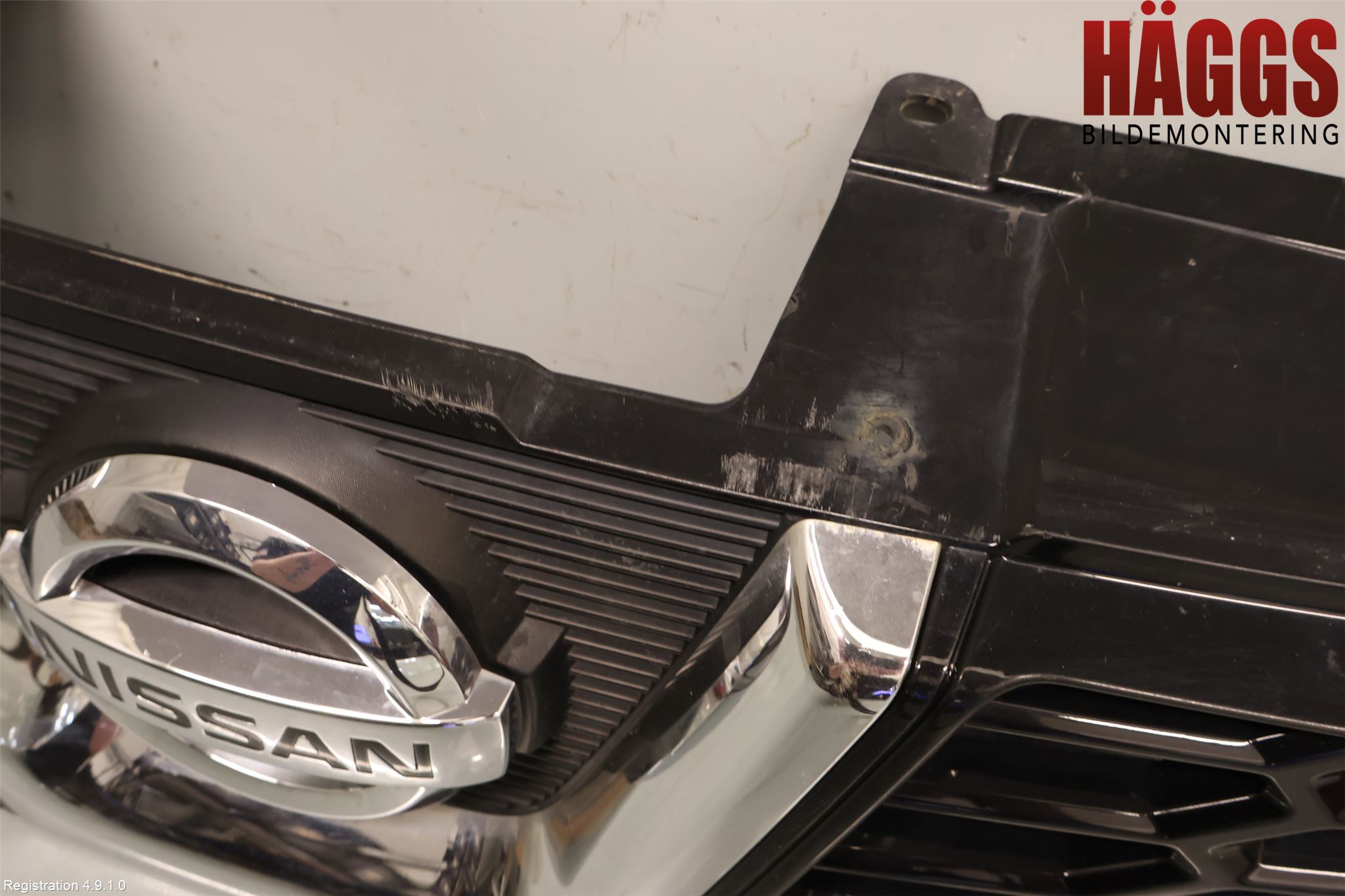 Nissan QASHQAI+2  10-14 Grill Komp
