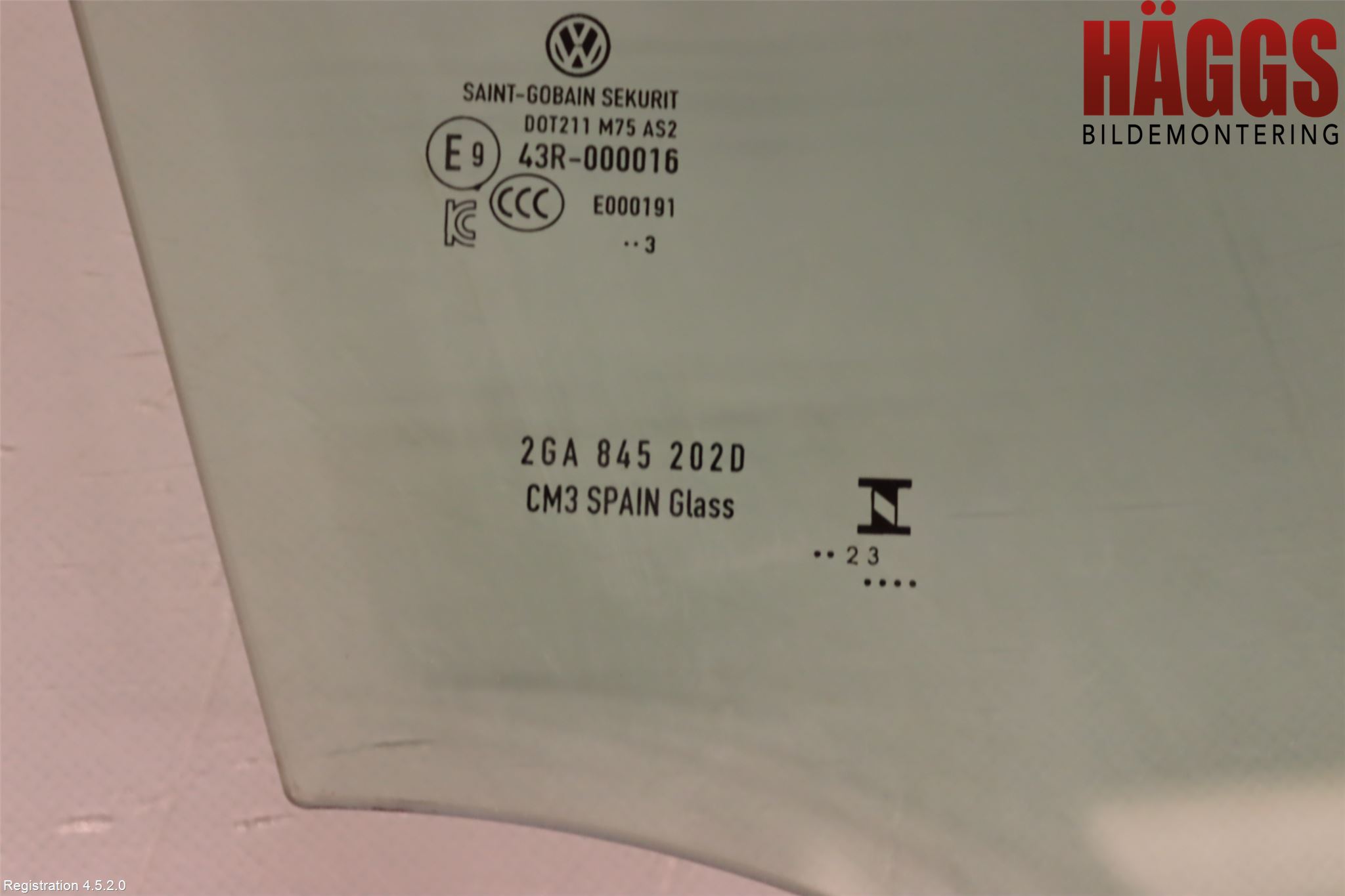 Volkswagen VW T-ROC 18- Dörruta Fram Höger