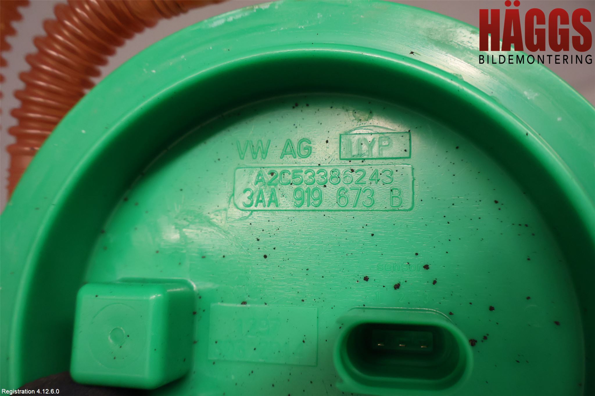 Volkswagen VW PASSAT 11-14 Givare Tank