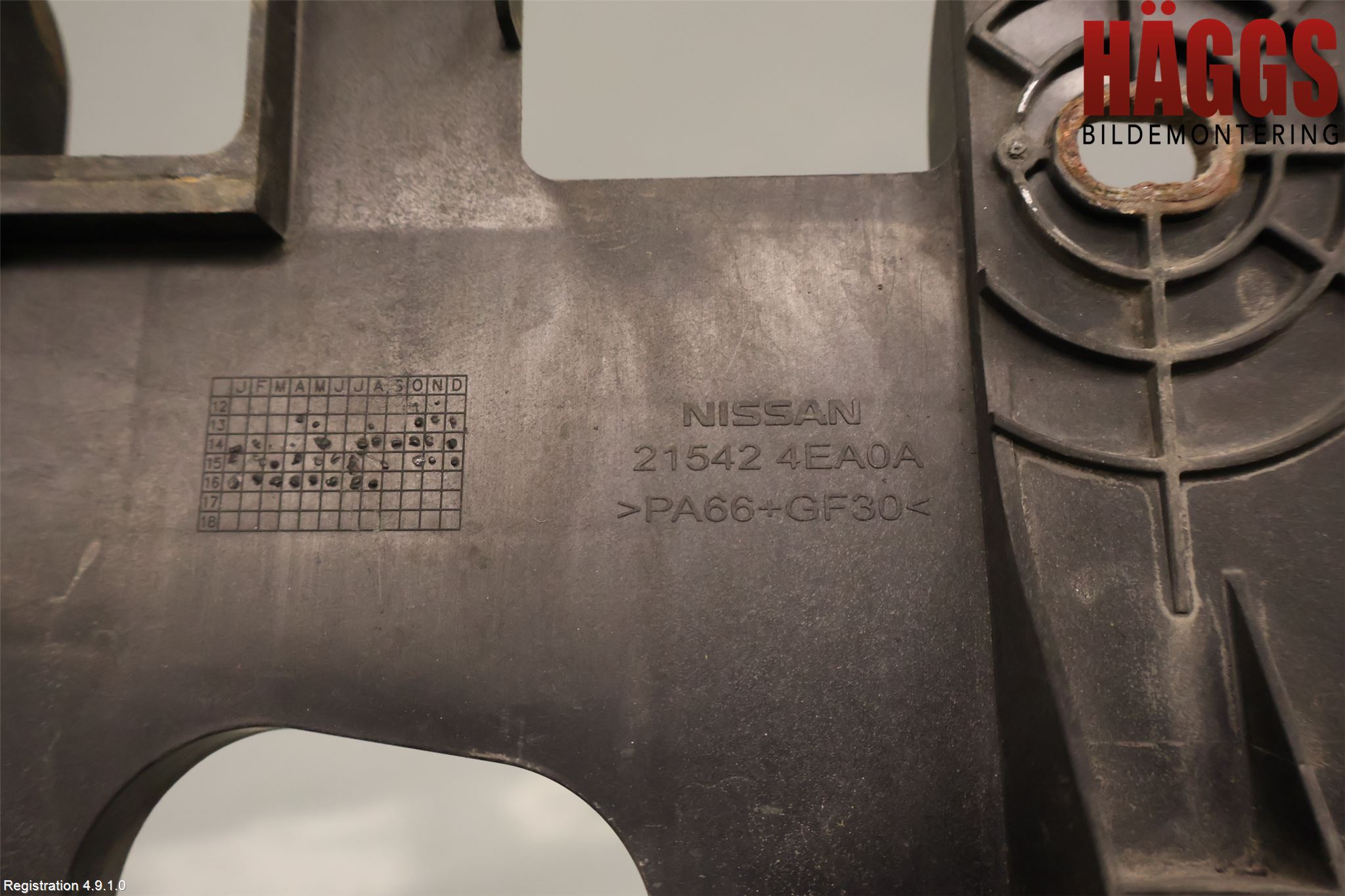 Nissan QASHQAI 14-17 Kylarfäste-Ram-Balk