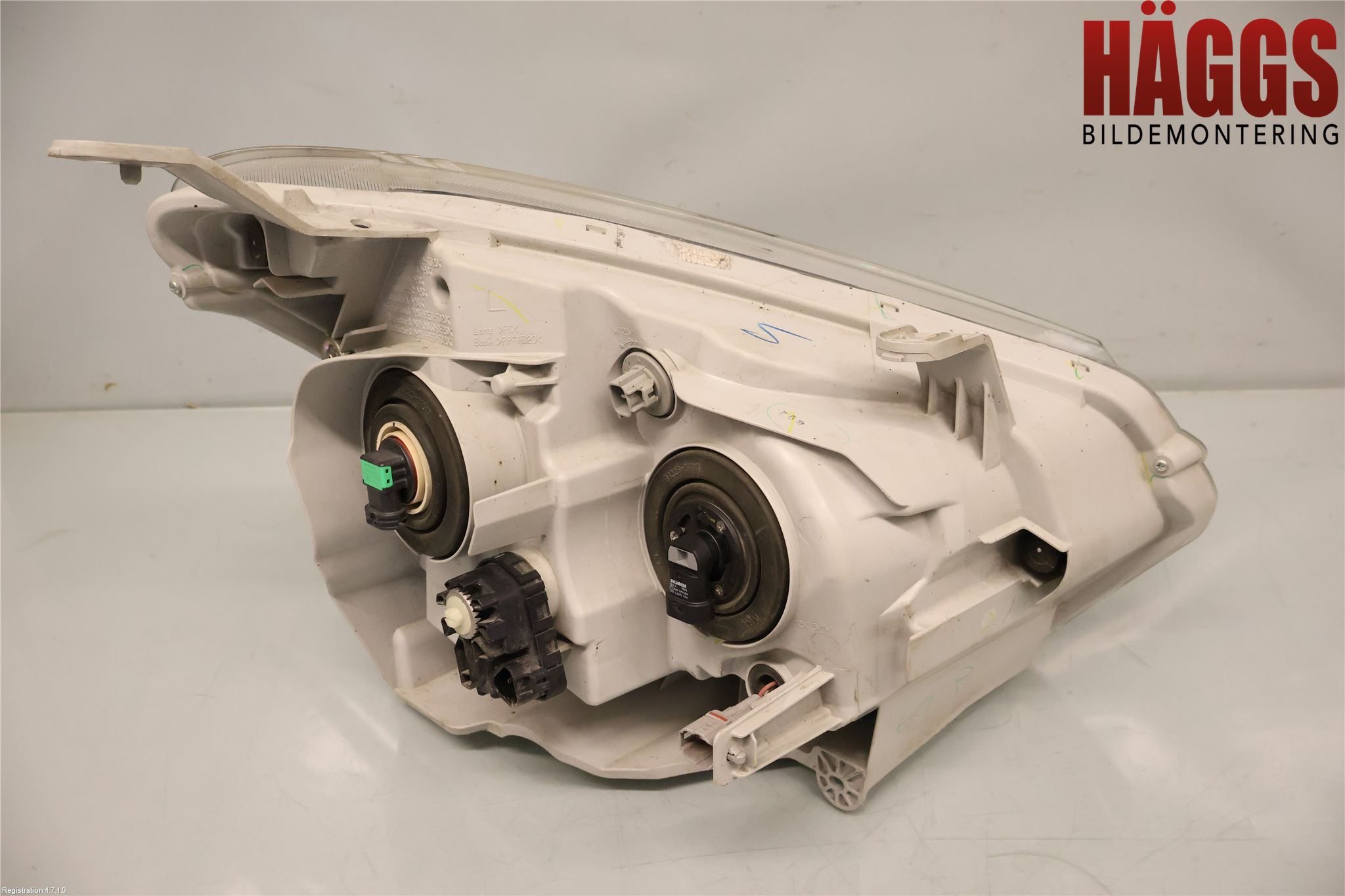 Isuzu D-MAX Strålkastare Vänster