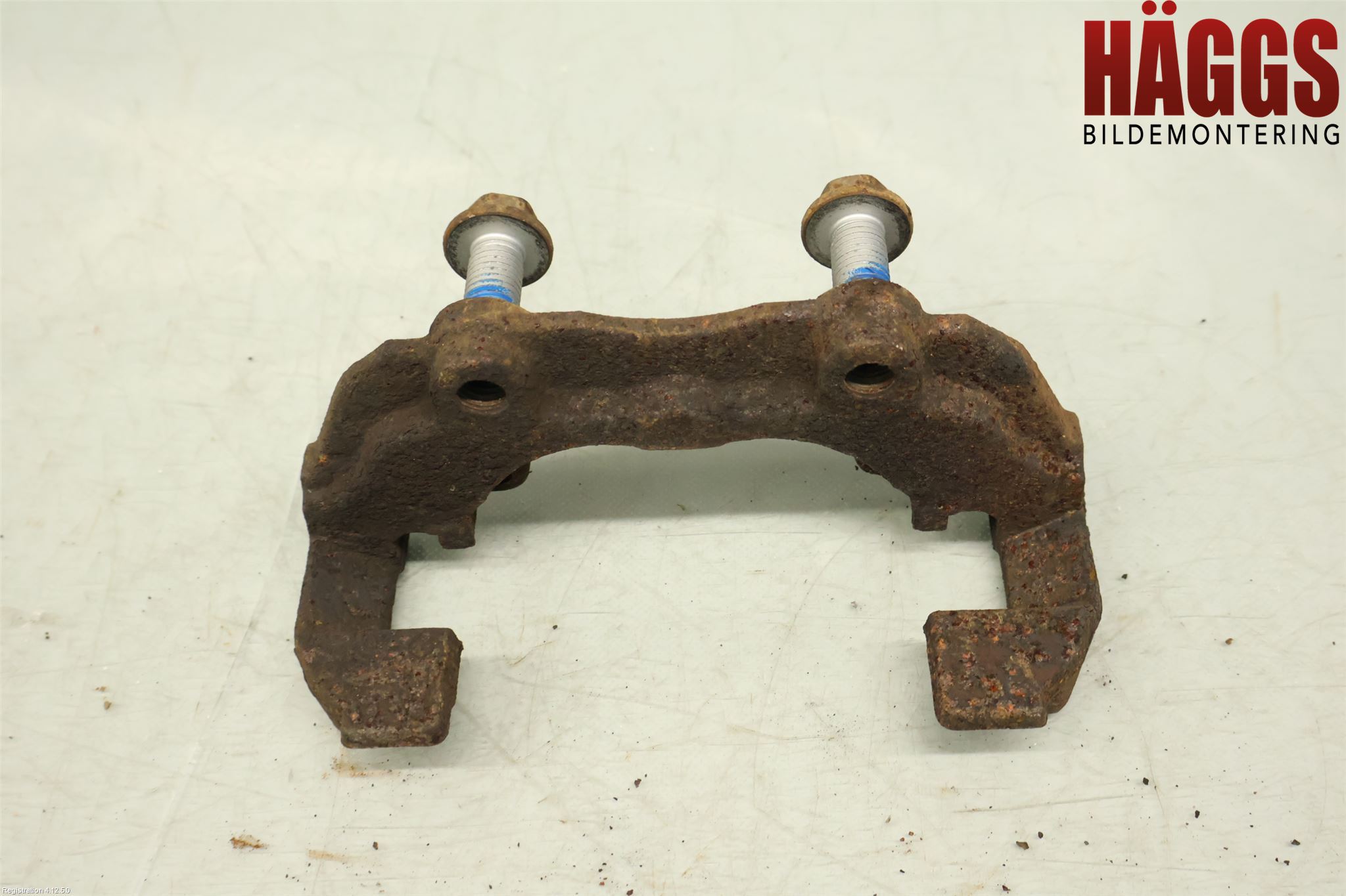 Ford KUGA 13-16 Bromsokshållare