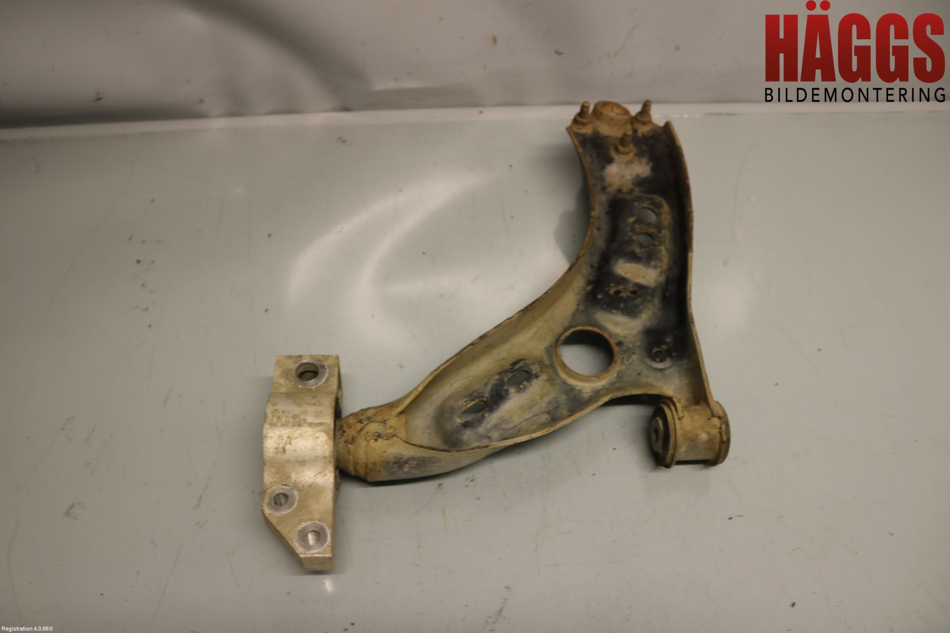 Skoda OCTAVIA (1Z) 05-13 Bärarm Fram Undre Hö