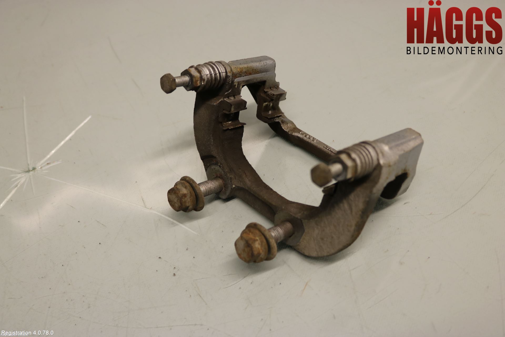 BMW 5 F10/F11/F18 09-17 Bromsokshållare