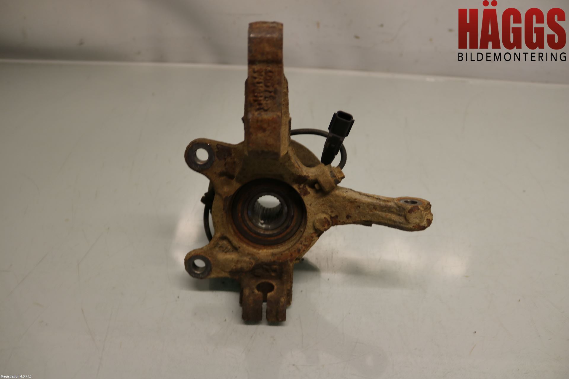 Nissan NOTE E12 14-20 Styrspindel Lagerhus Hö