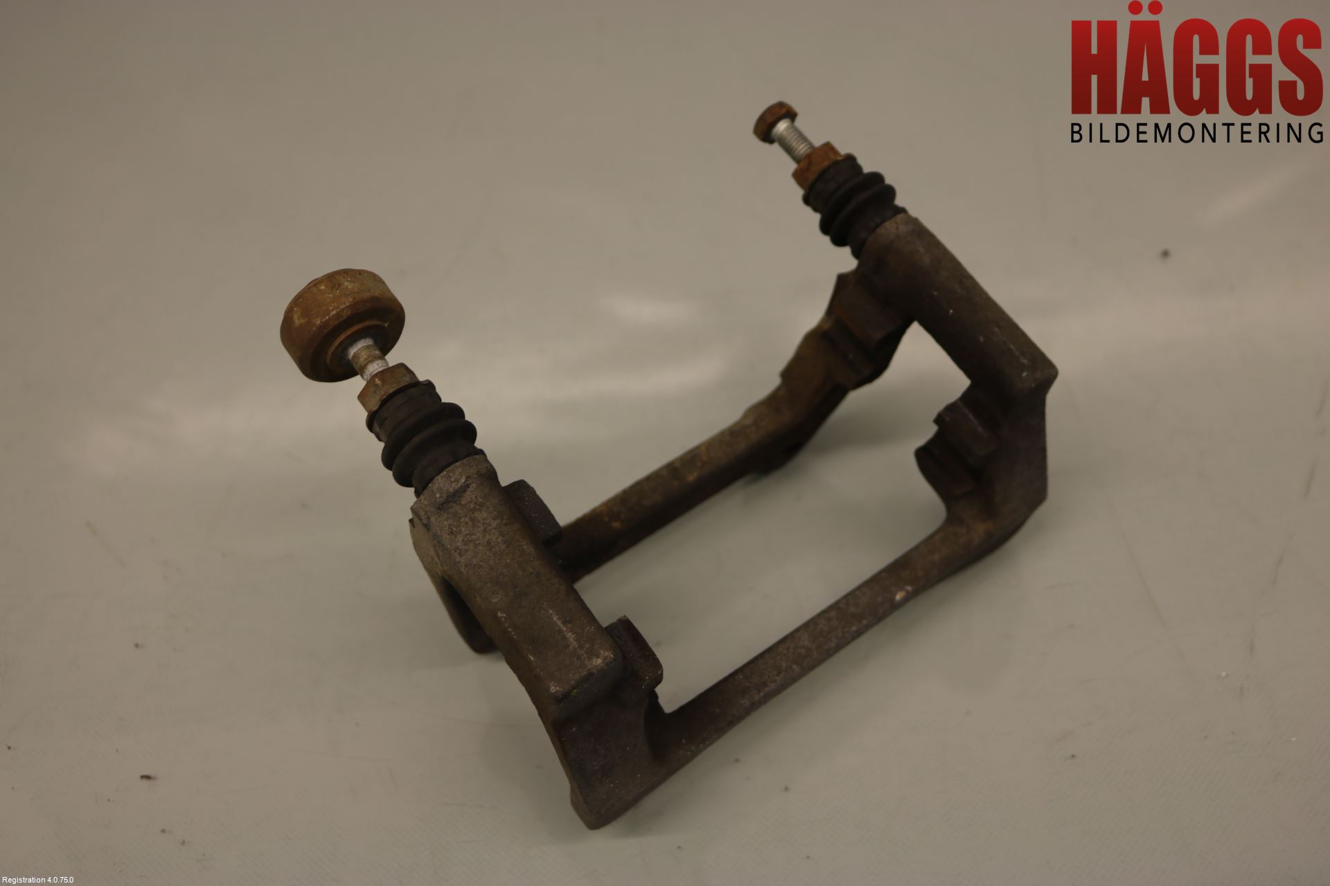 Audi A6 ALLROAD 12-18 Bromsokshållare