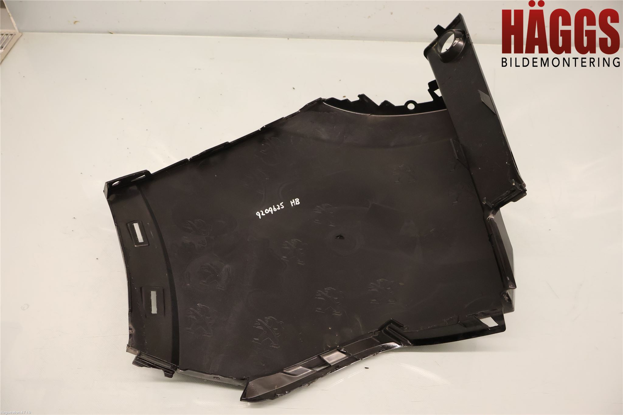 Peugeot 3008 17-24 Stötfångardel Bak Hö