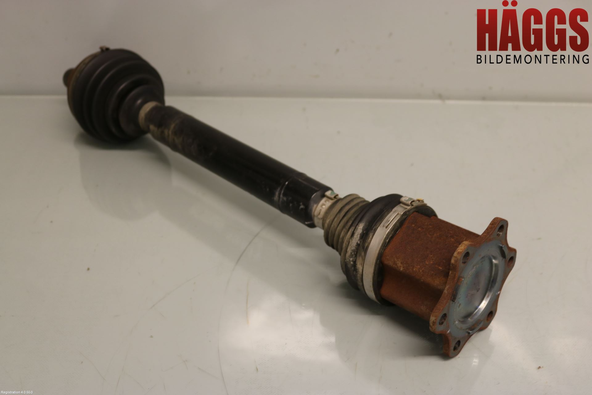 Skoda SUPERB 16-24 Drivaxel Fram Höger