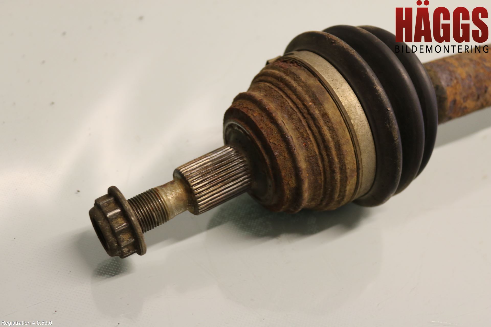 Volkswagen VW GOLF IV 98-06 Drivaxel Fram Höger