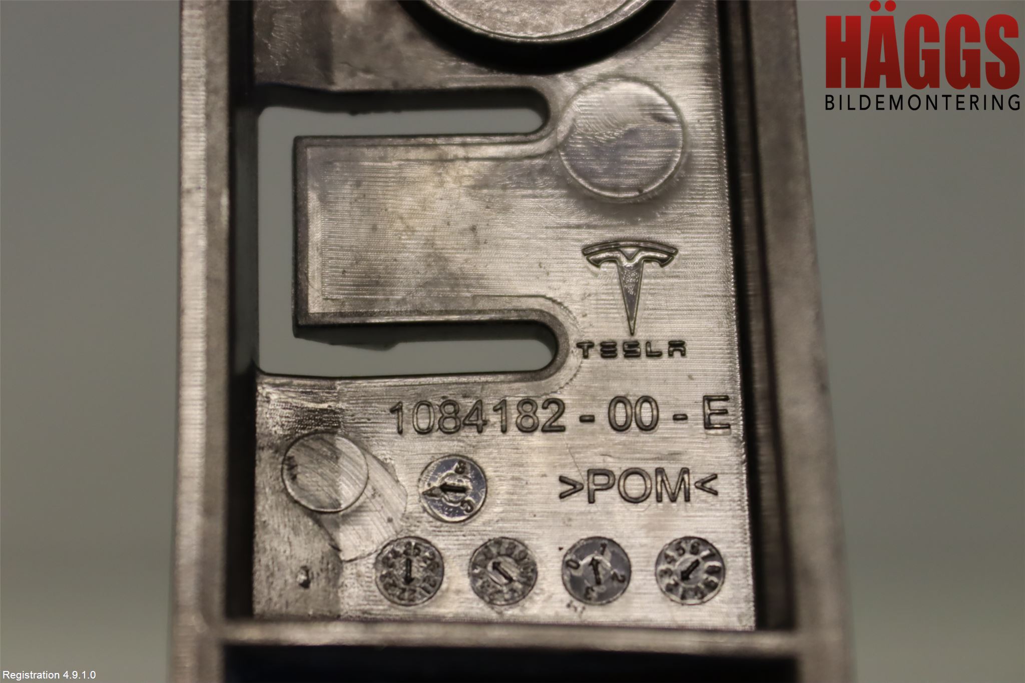 Tesla MODEL 3 17- Stötfångarfäste Fram Hö