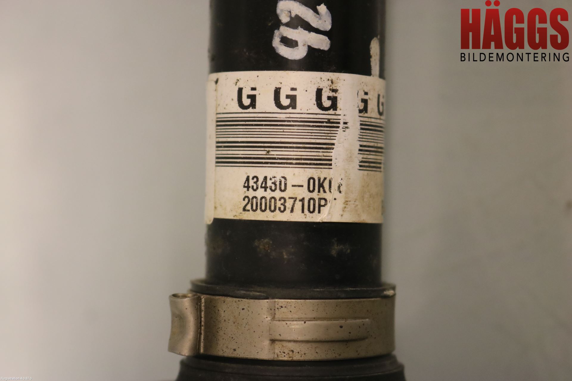 Toyota HILUX 16- Drivaxel Fram Höger