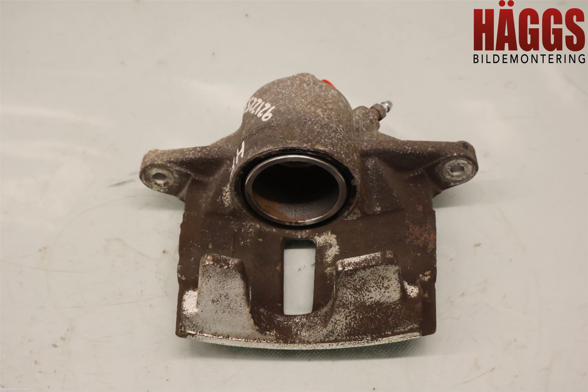 Ford MONDEO     01-06 Bromsok Fram Höger
