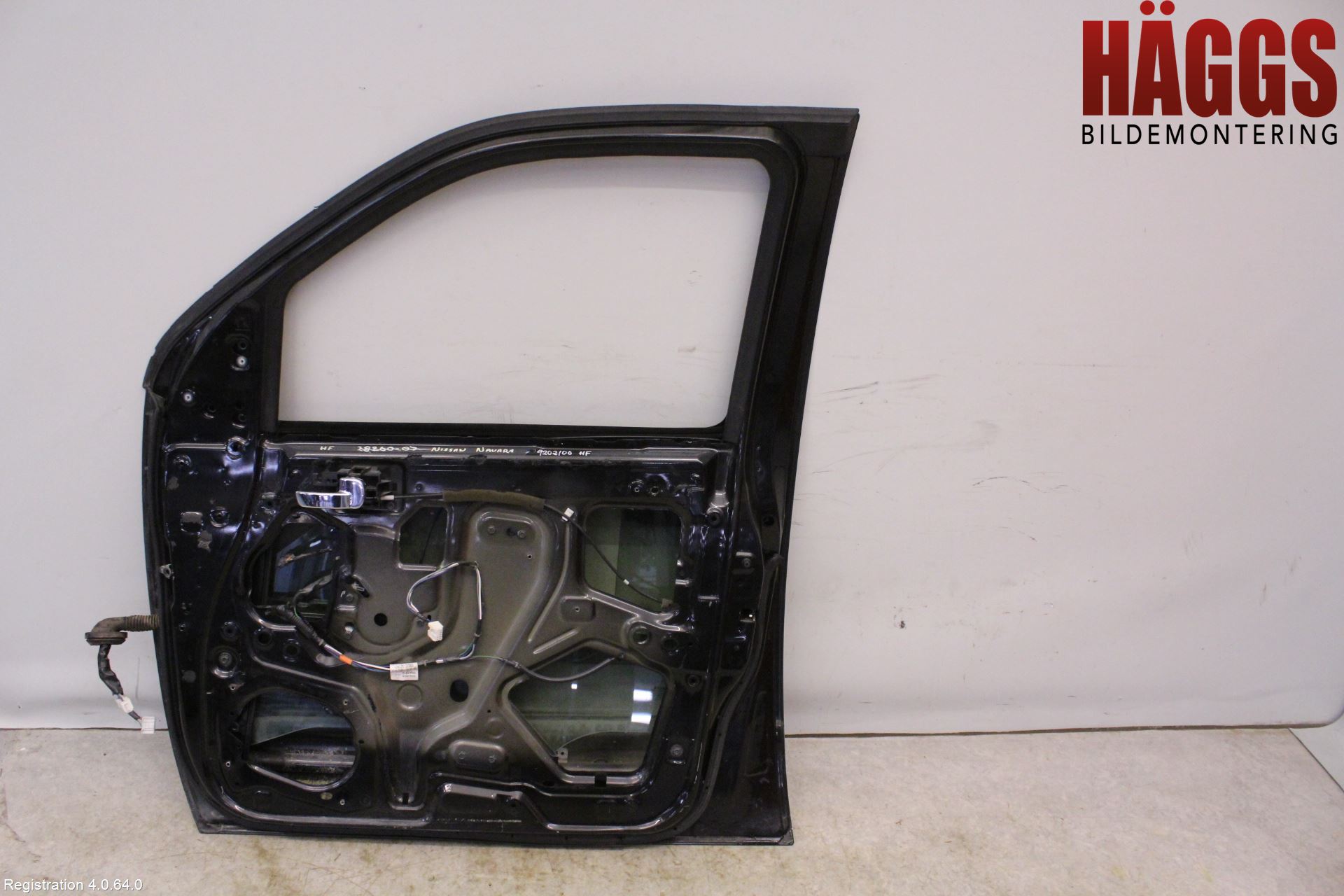 Nissan NAVARA 05-16 Dörr Fram Höger