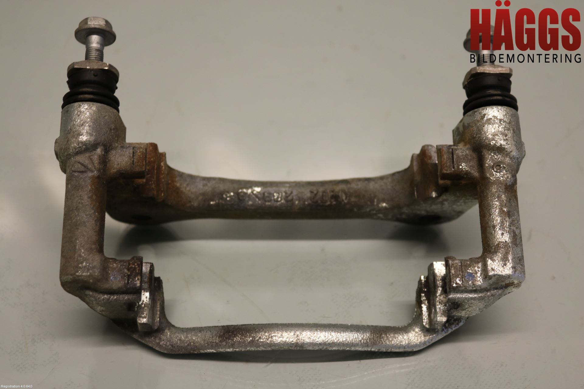 Toyota COROLLA 19- Bromsokshållare