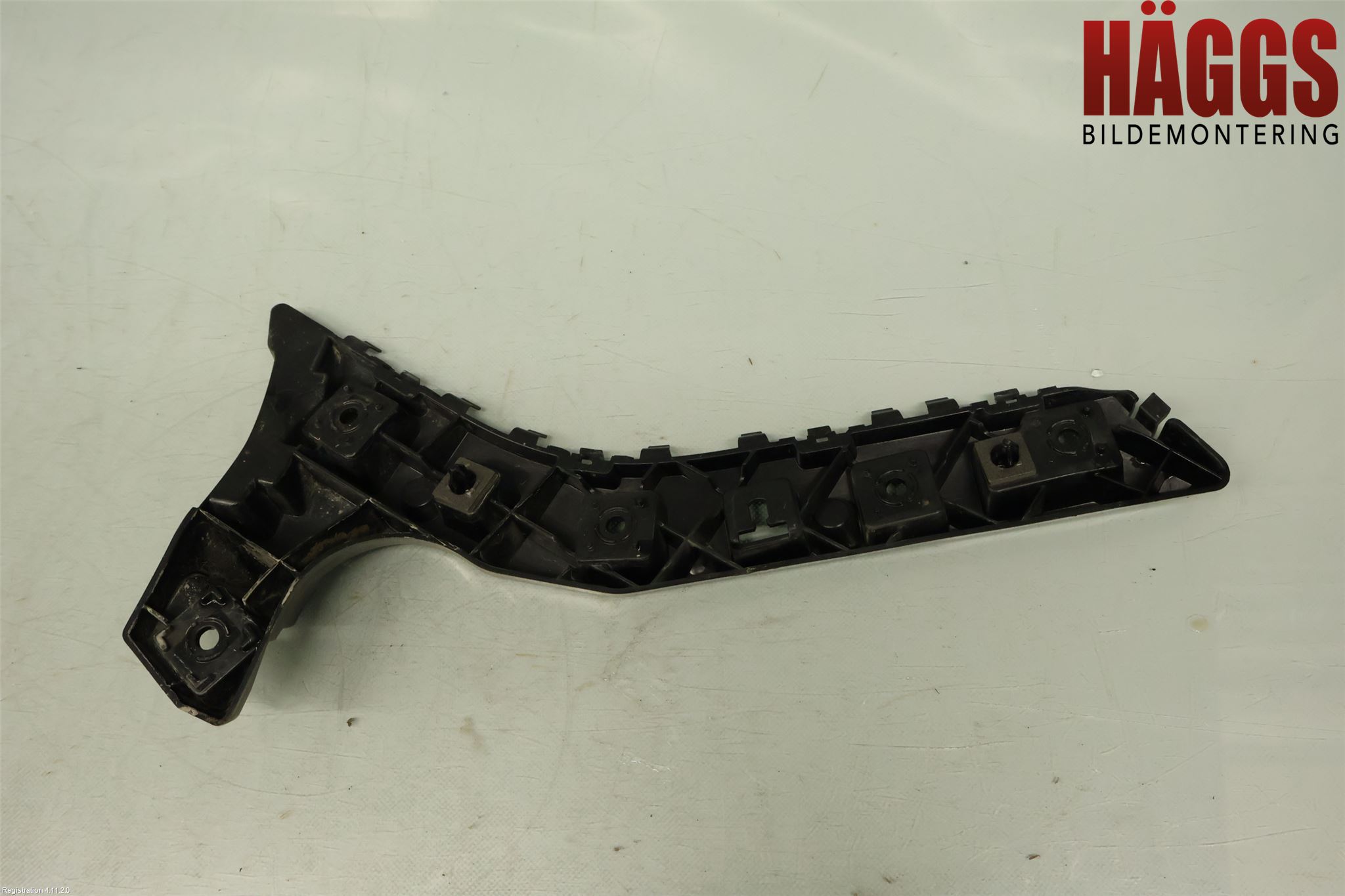 Ford MONDEO 15-22 Stötfångarfäste Bak Hö