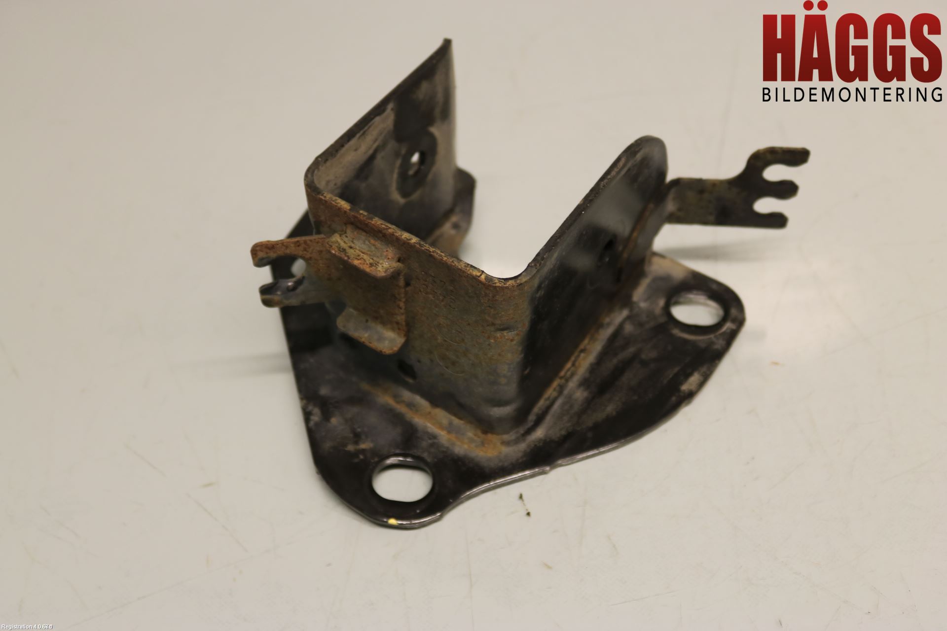 Dacia DOKKER 13- Bakaxel Fäste