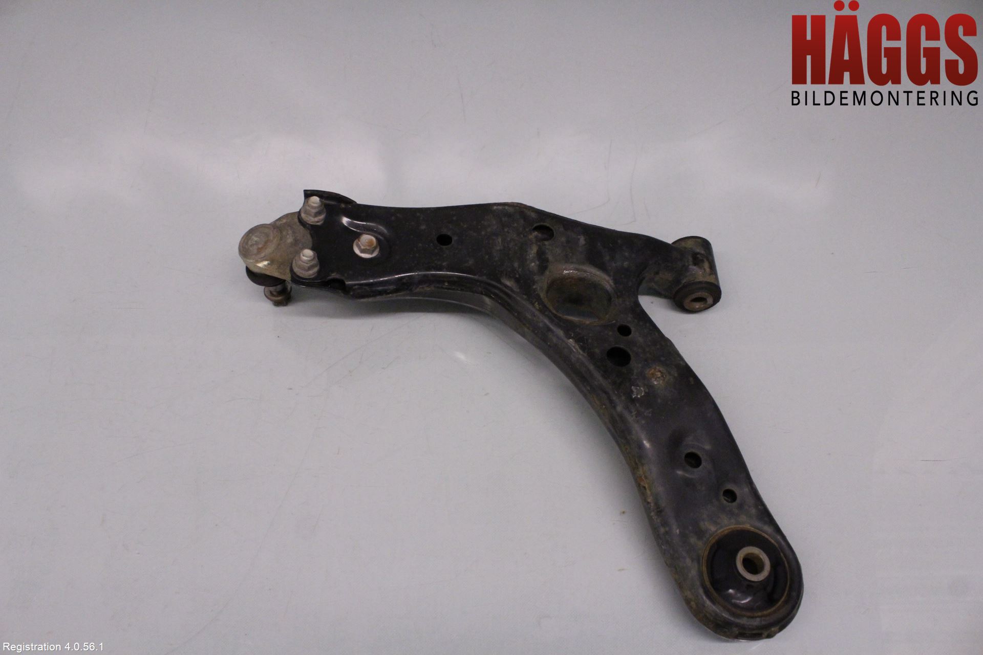 Toyota VERSO 09-18 Bärarm Fram Undre Hö