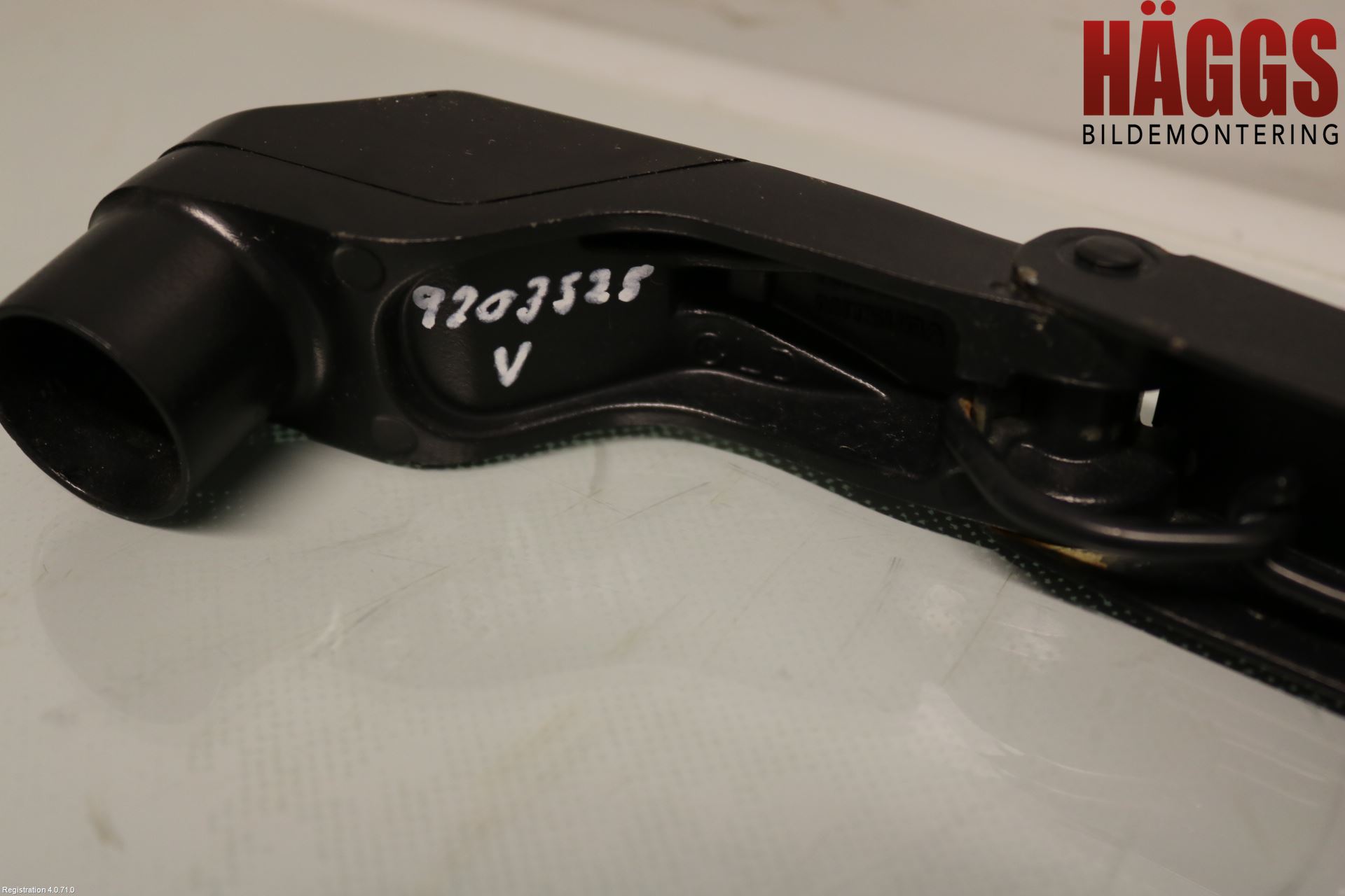 Nissan NOTE E12 14-20 Torkararm Armar Vindruta