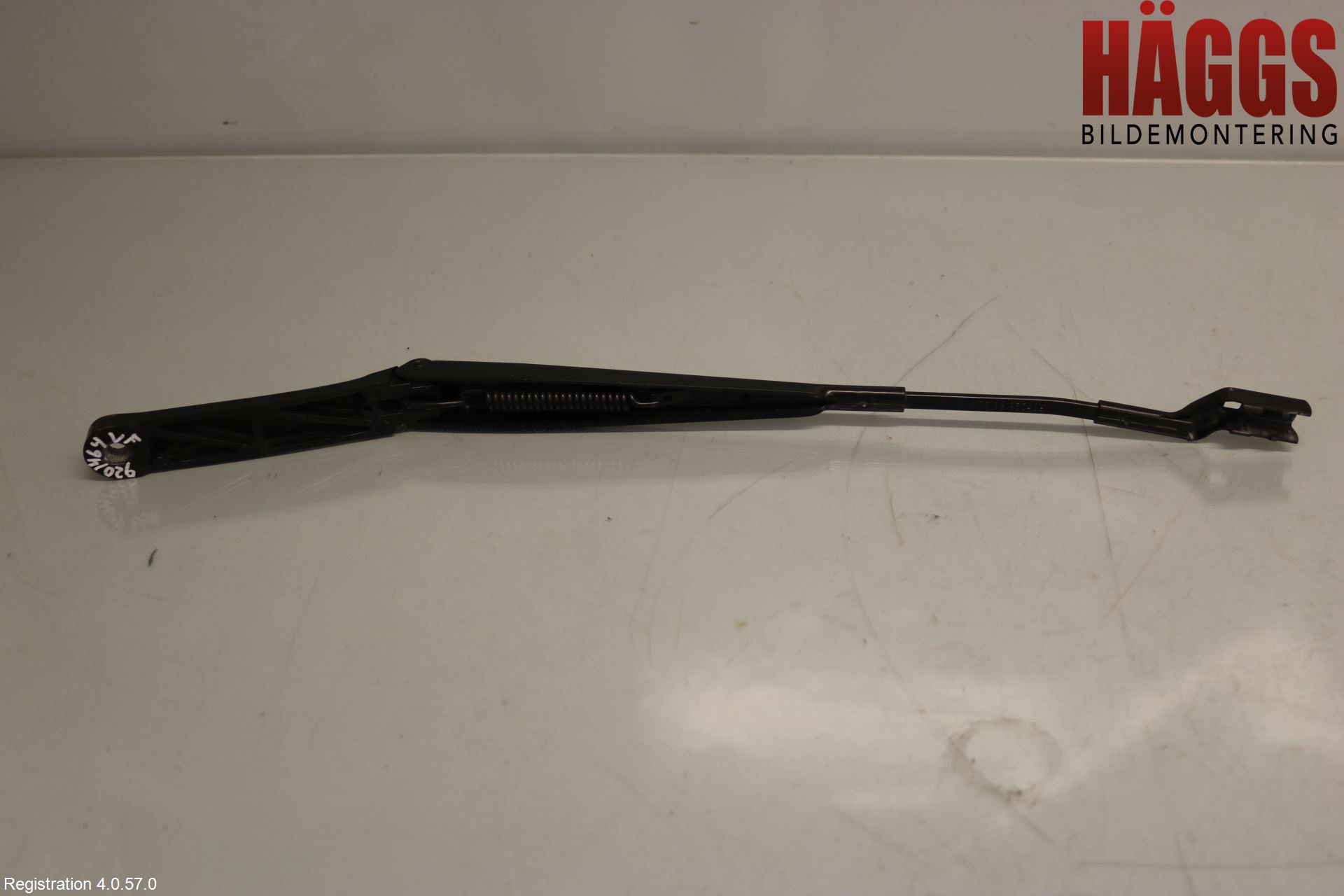 Volkswagen VW PASSAT 15-19 Torkararm Armar Vindruta
