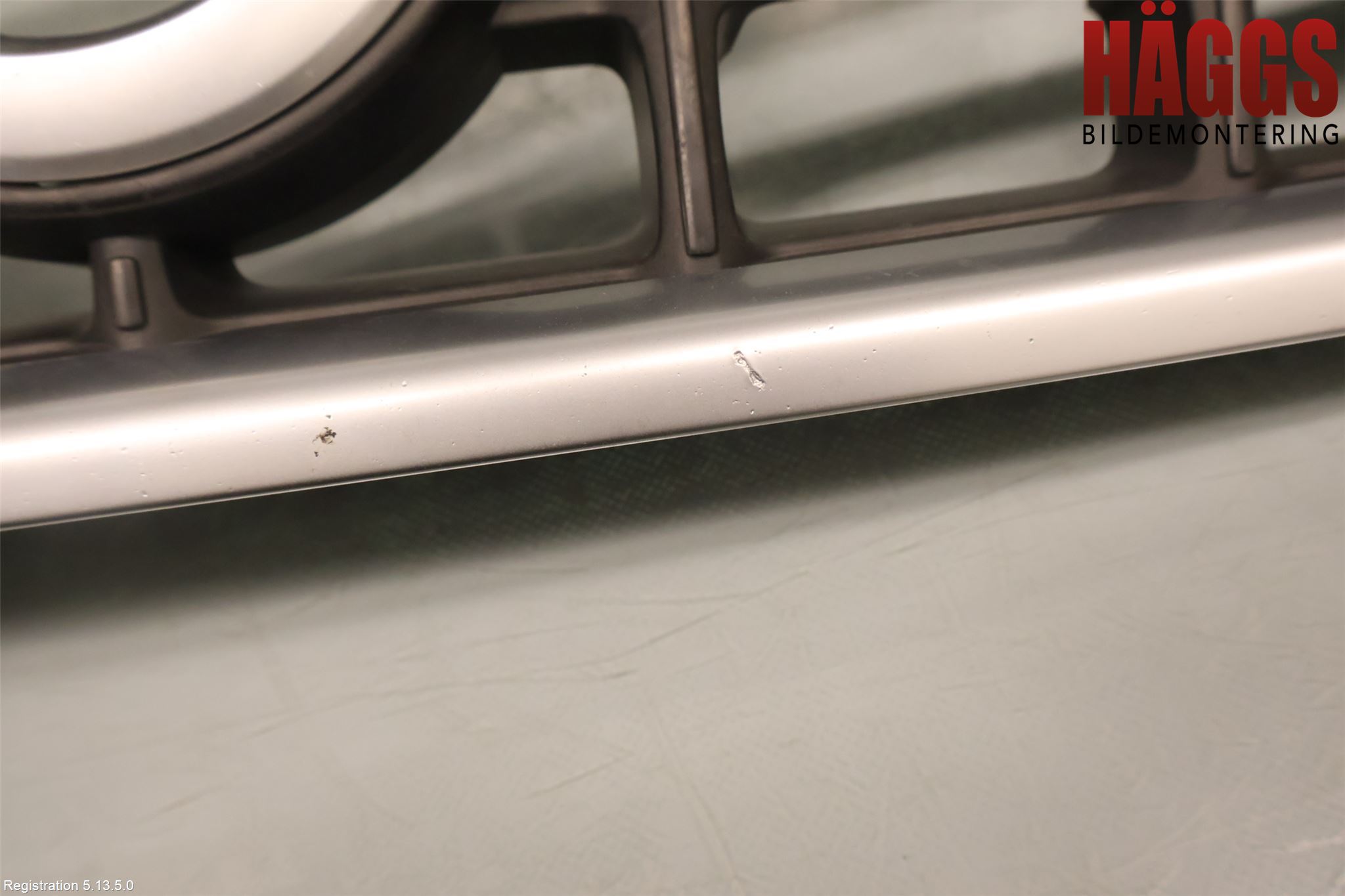 Volvo V70 08-13 Grill Komp