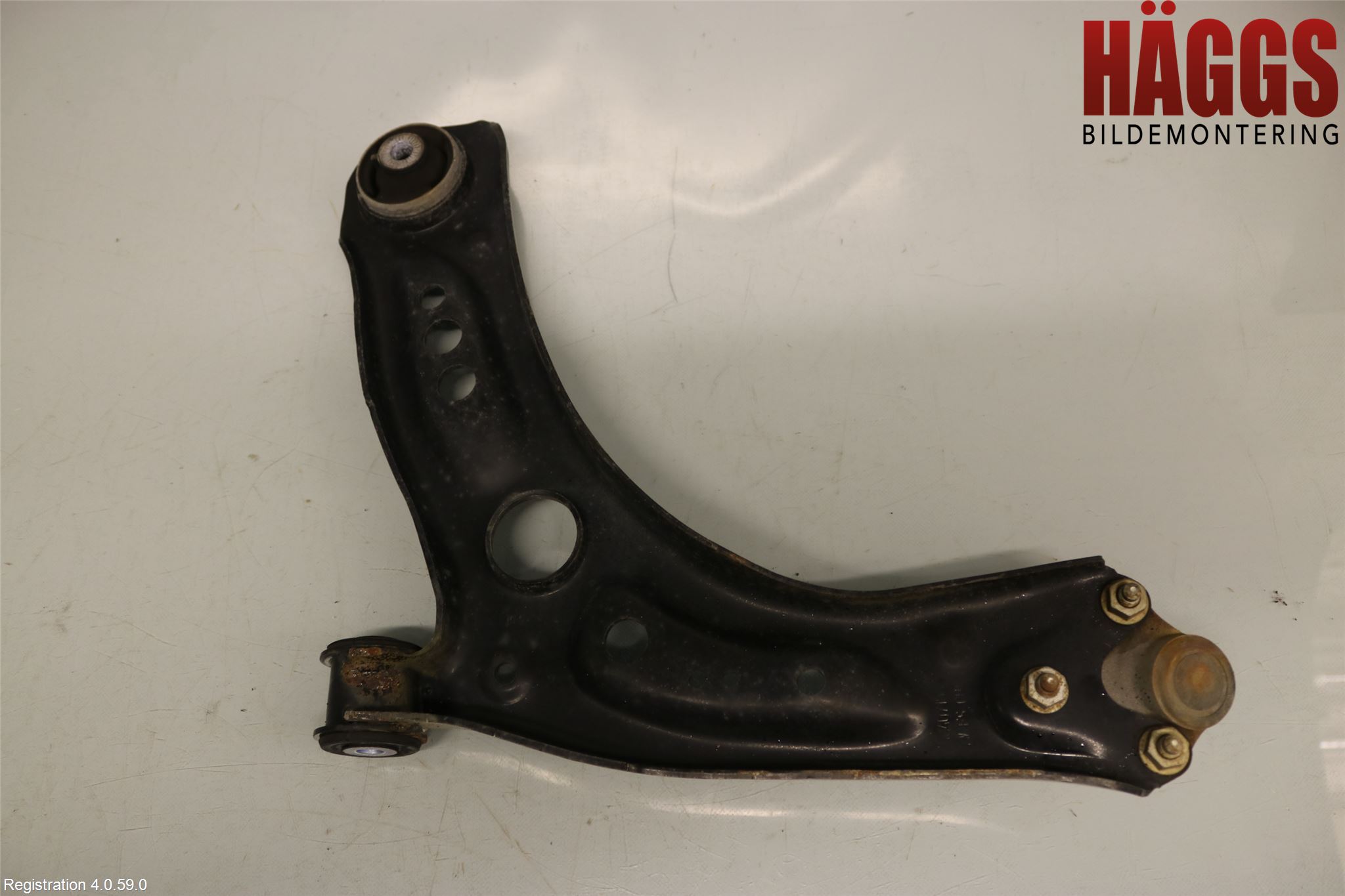 Skoda SUPERB 09-15 Bärarm Fram Undre Hö