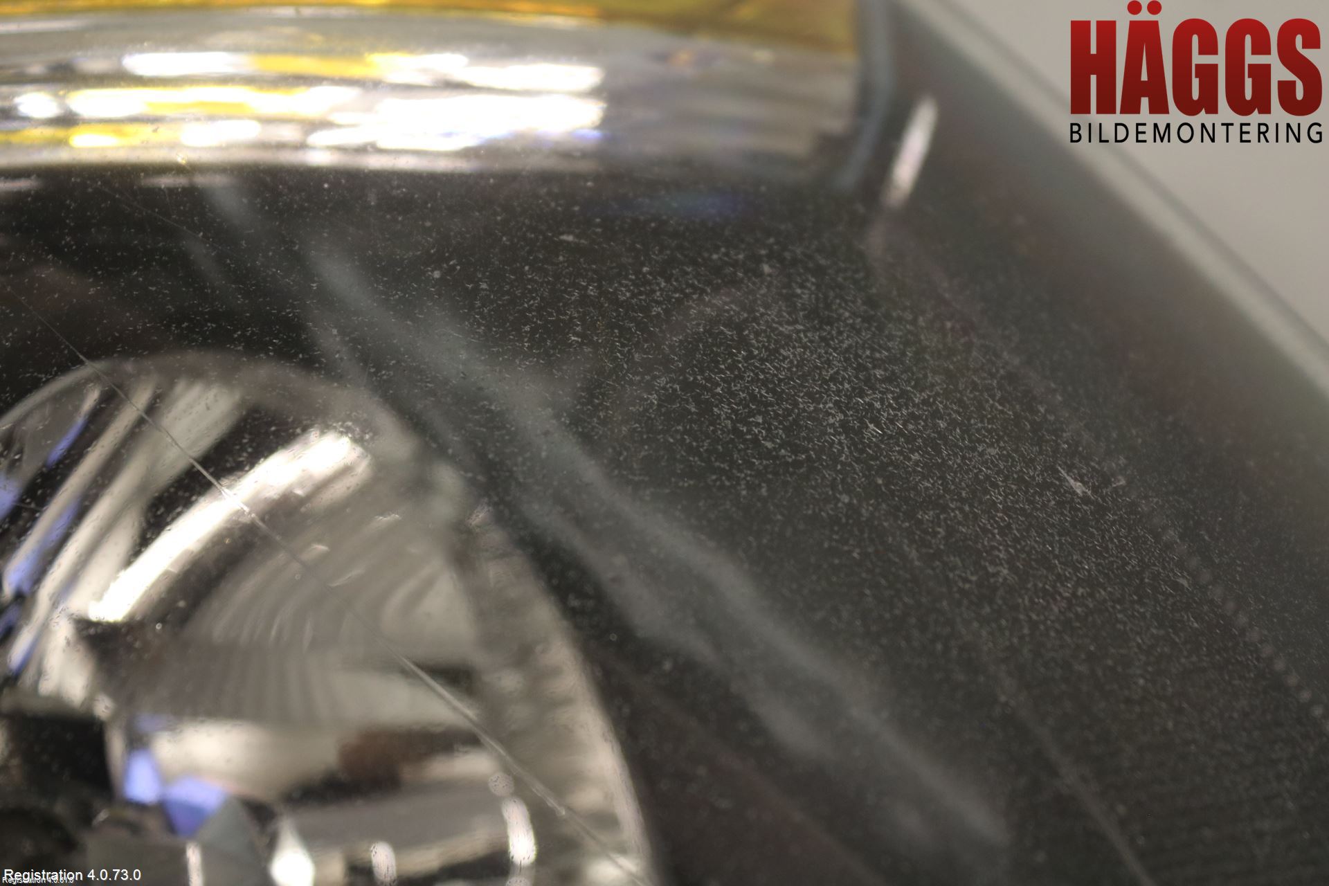 Ford FOCUS     04-07 Strålkastare Vänster