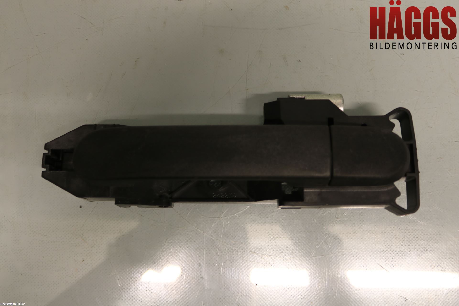 Nissan NOTE E11 06-14 Dörrhandtag Yttre Vä