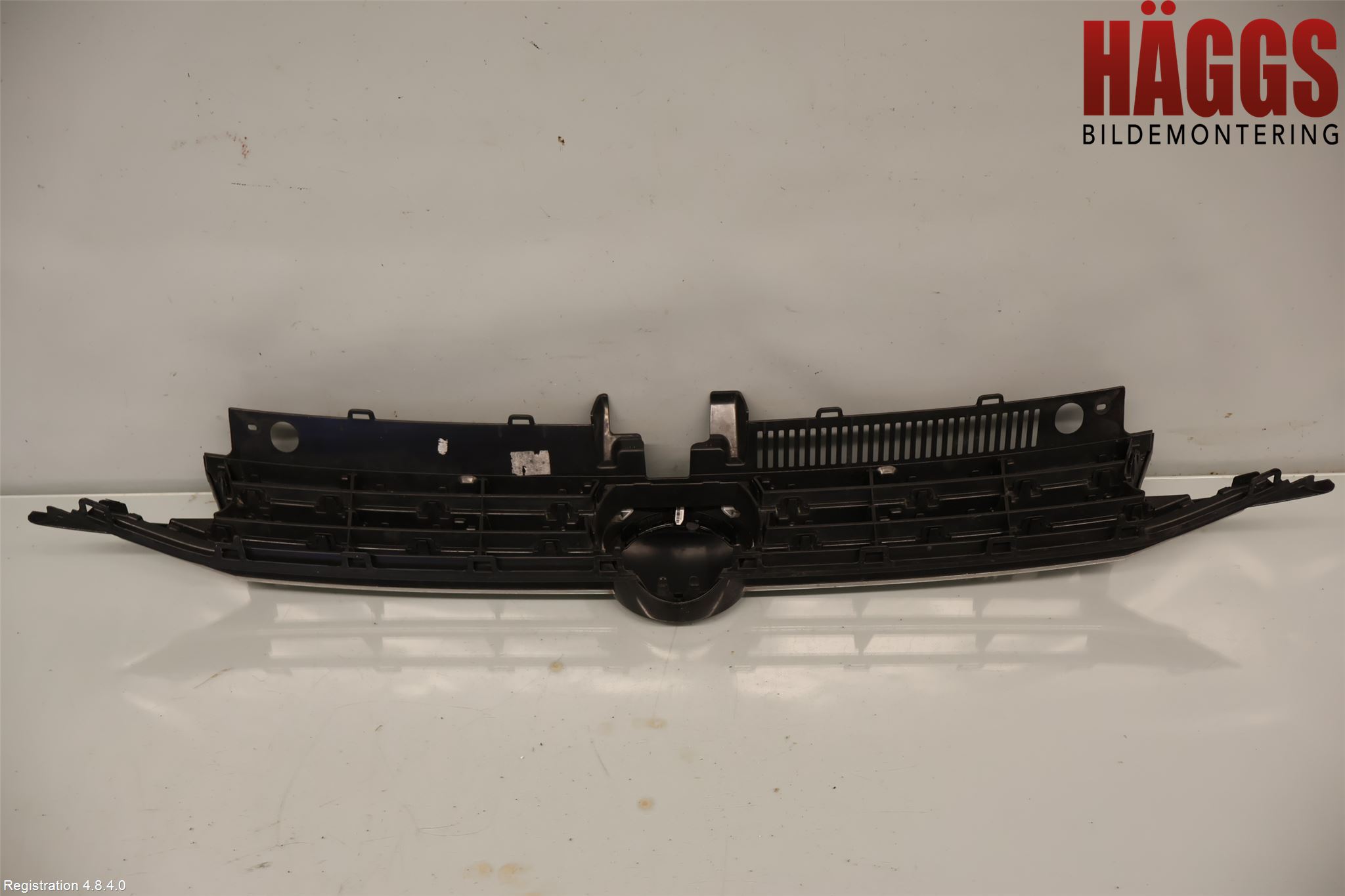 Volkswagen VW TOURAN 16- Grill Komp