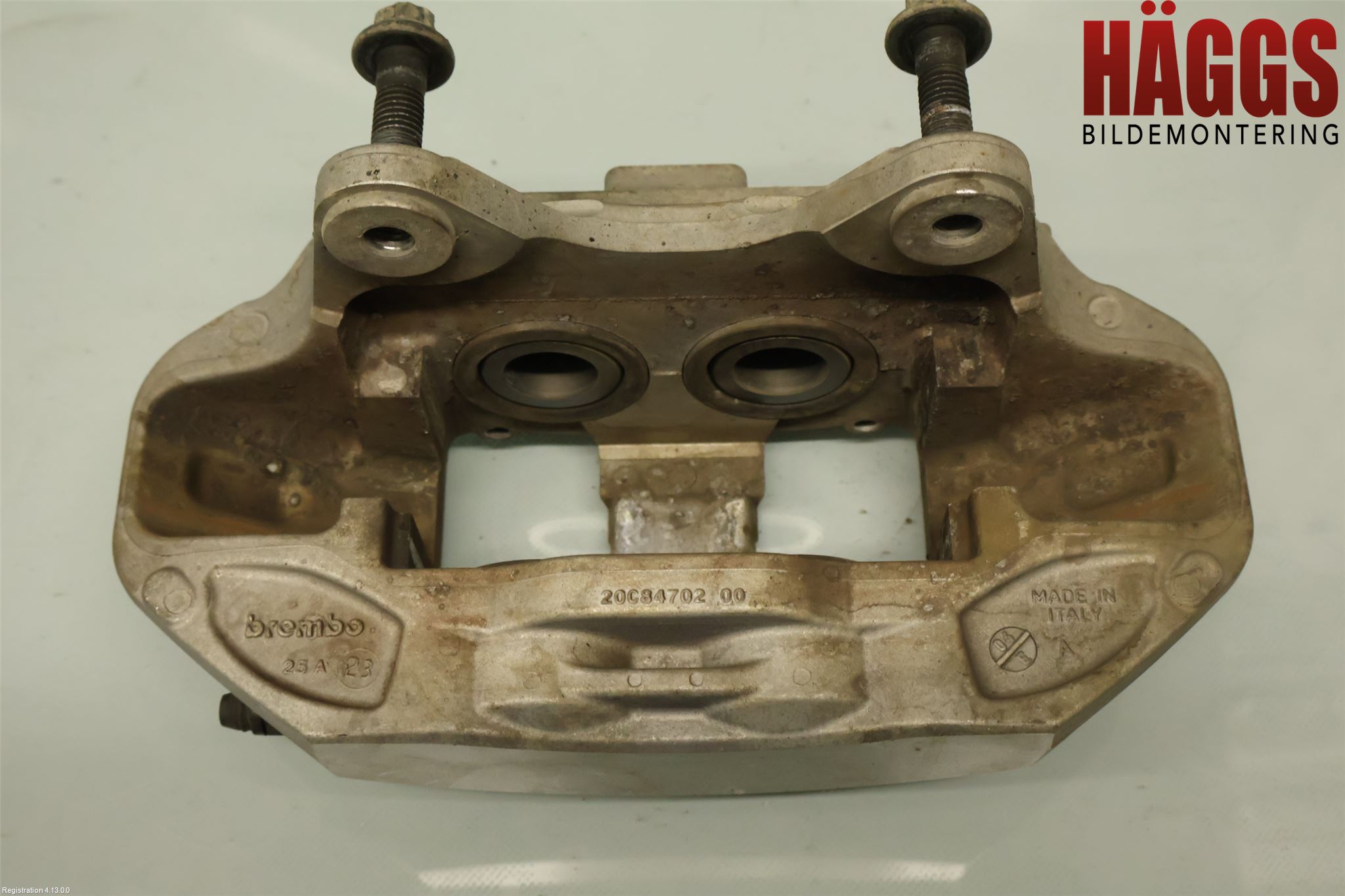 Tesla MODEL Y 21- Bromsok Fram Höger