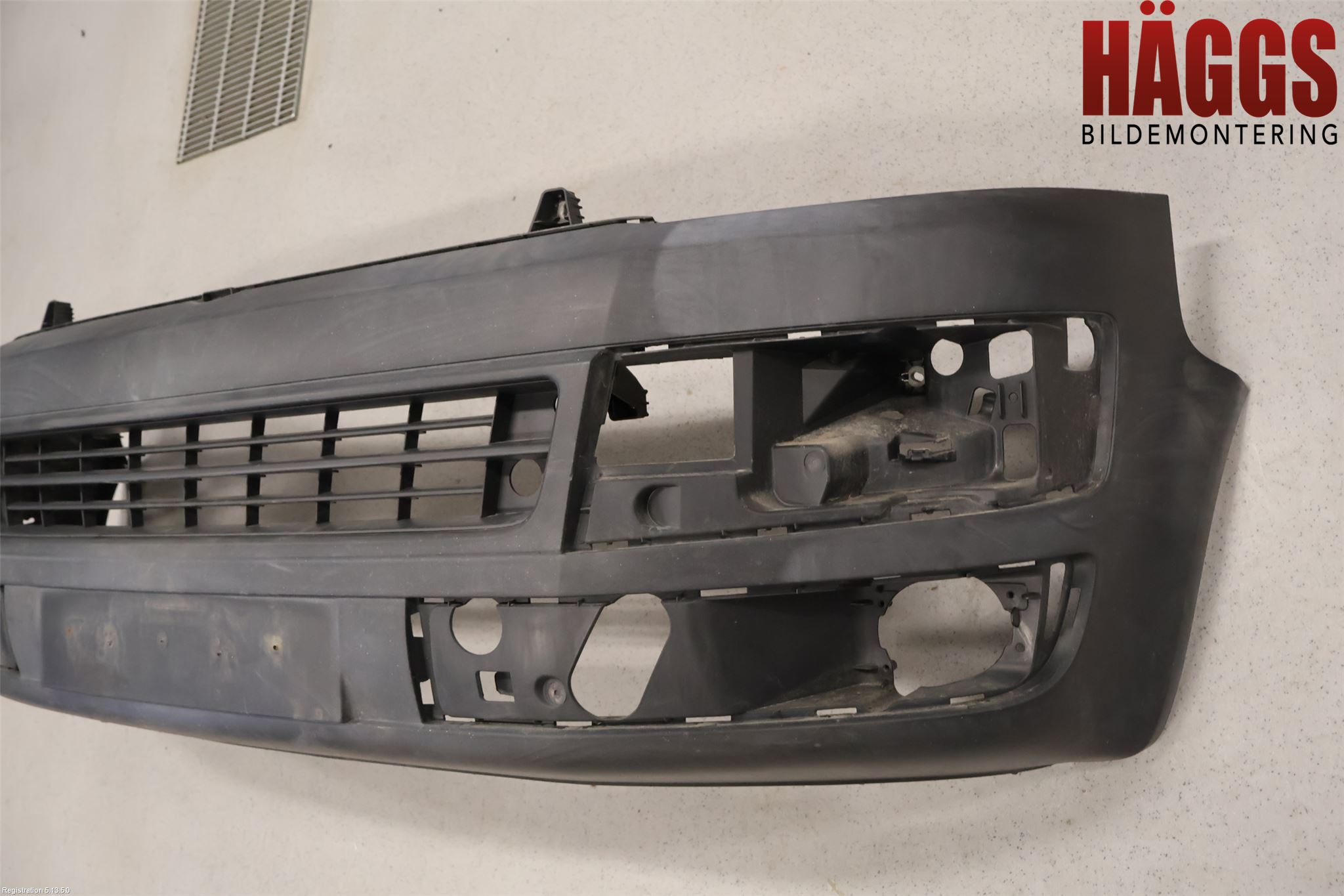 Volkswagen VW TRANSP/CARAVELLE (T5) 04-15 Stötfångarbeklädnad Fram