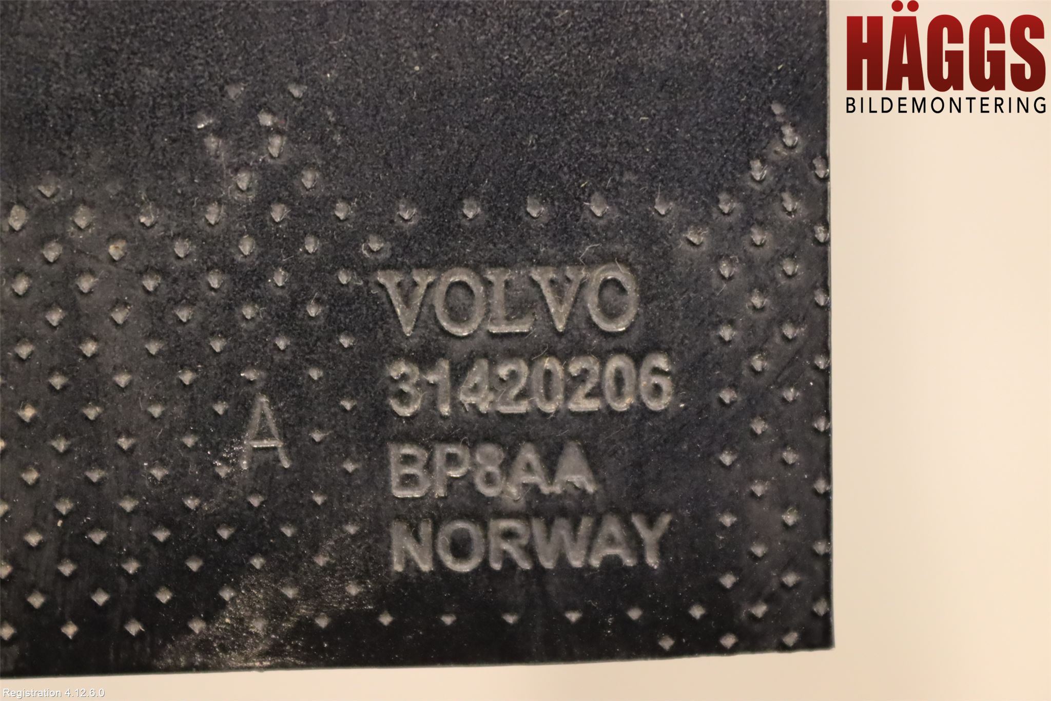 Volvo V90 CROSS COUNTRY 17->> Stötfångarbalk Fram