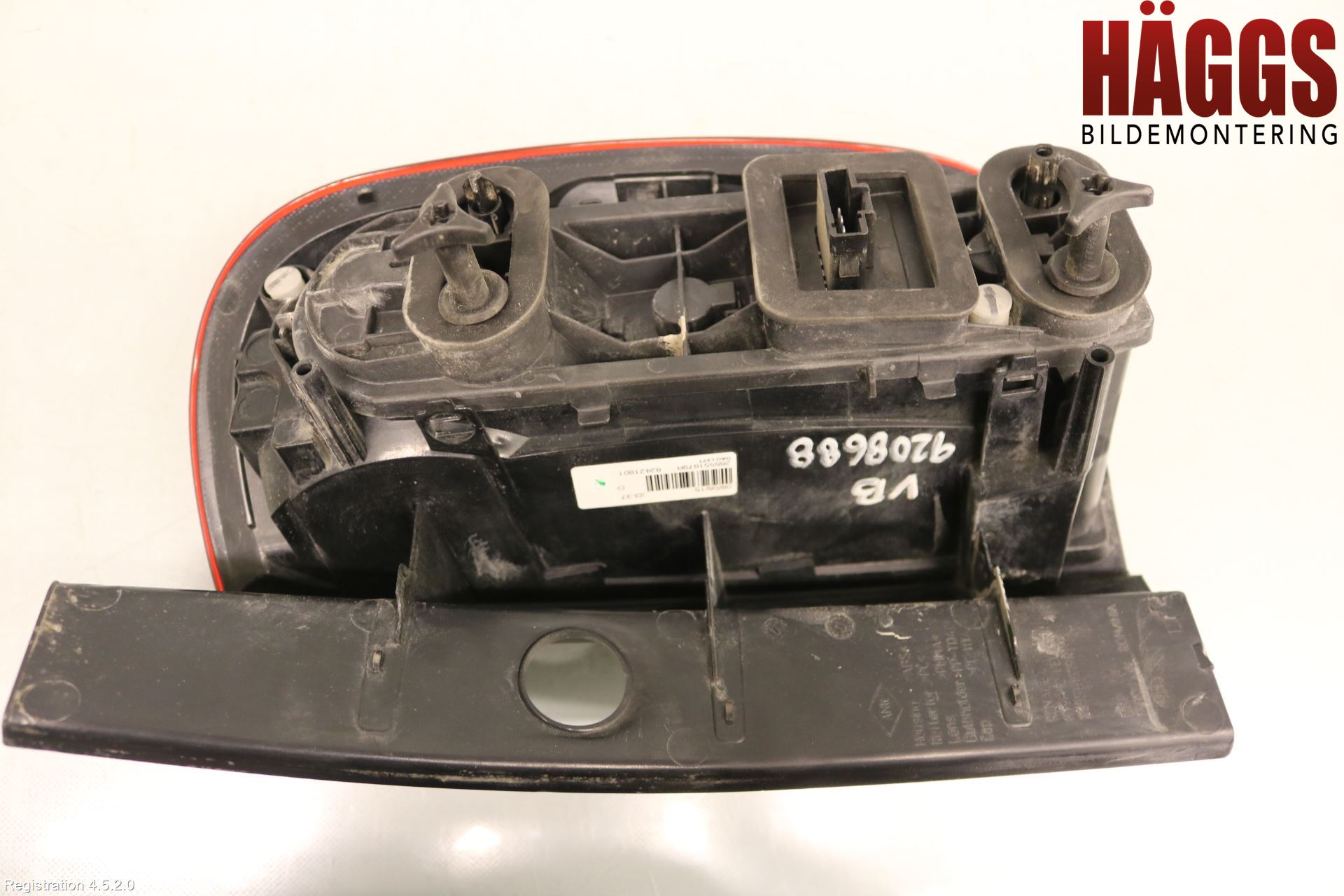 Dacia DUSTER 10-17 Bakljus Vänster