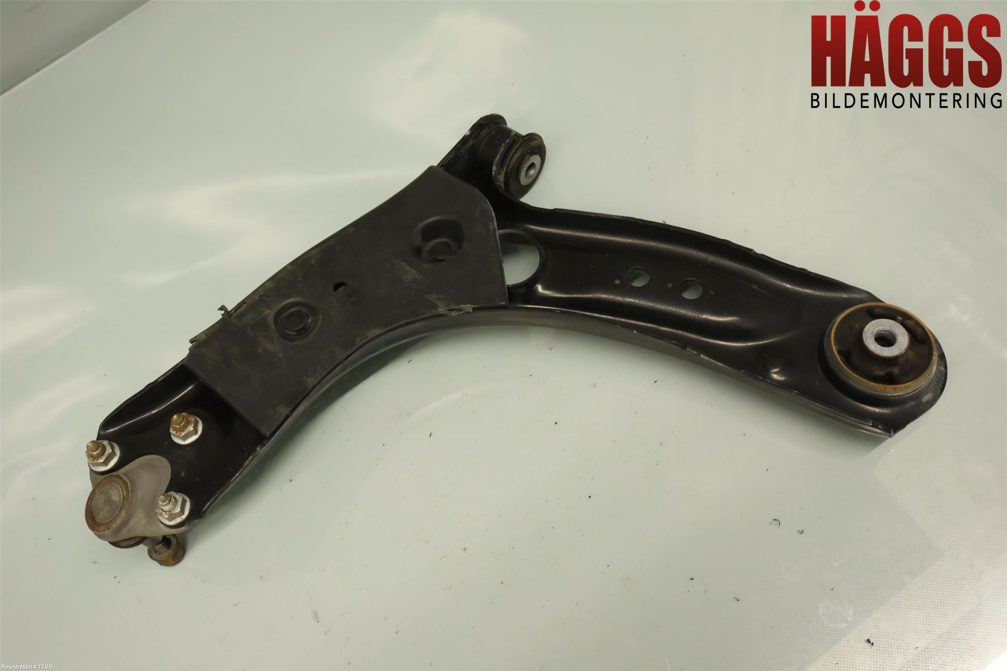 Seat LEON 20- Bärarm Fram Undre Hö