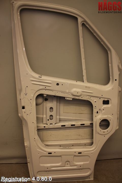 Volkswagen VW CRAFTER 06-16 Dörr Fram Vänster