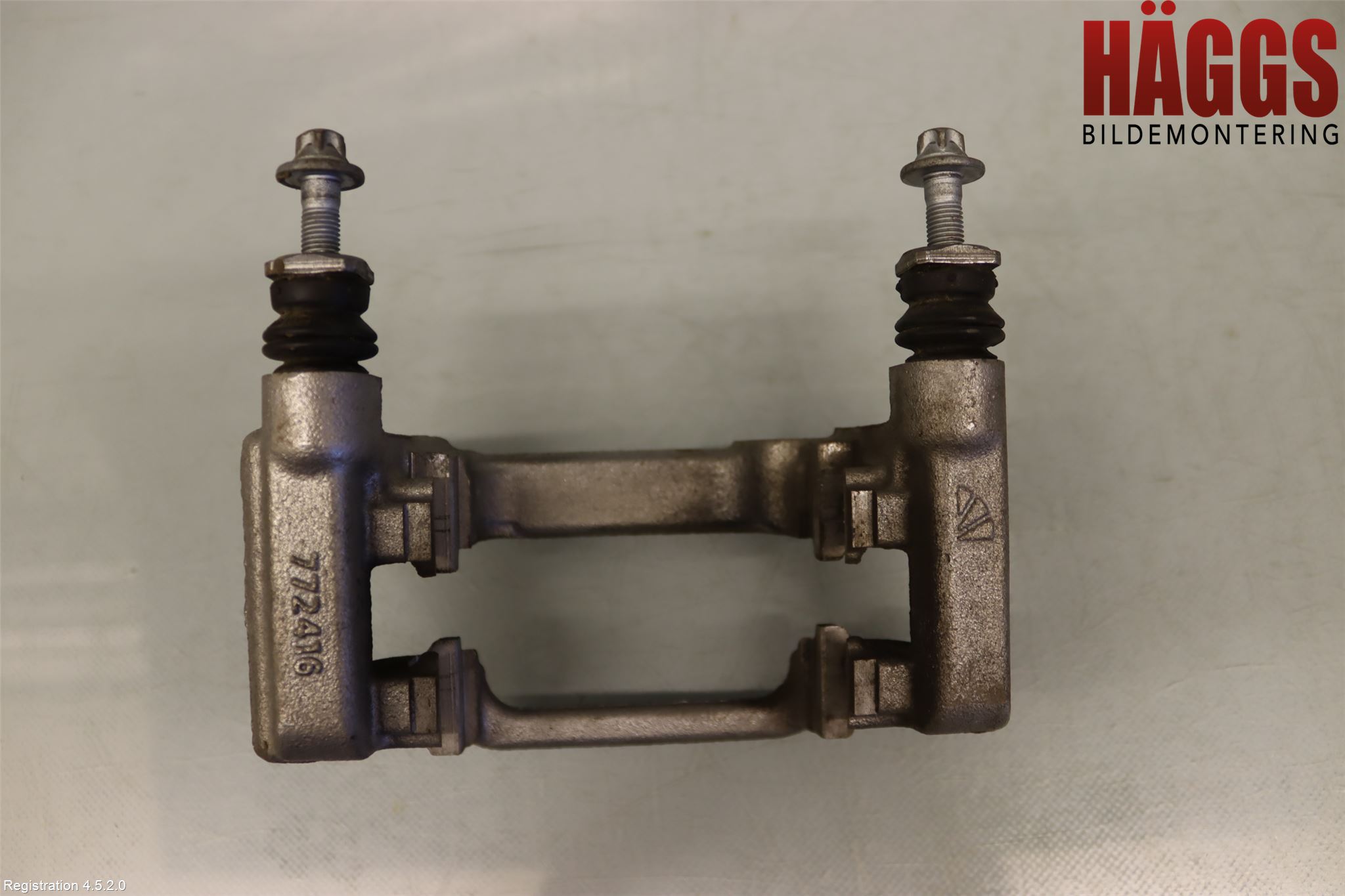 Peugeot 408 22- Bromsokshållare