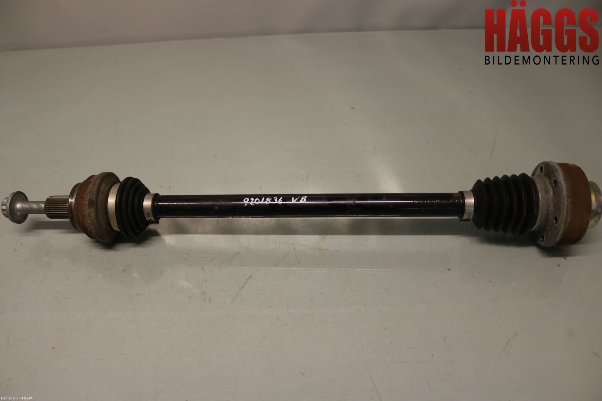 Skoda KODIAQ 17-24 Drivaxel Bak Vänster