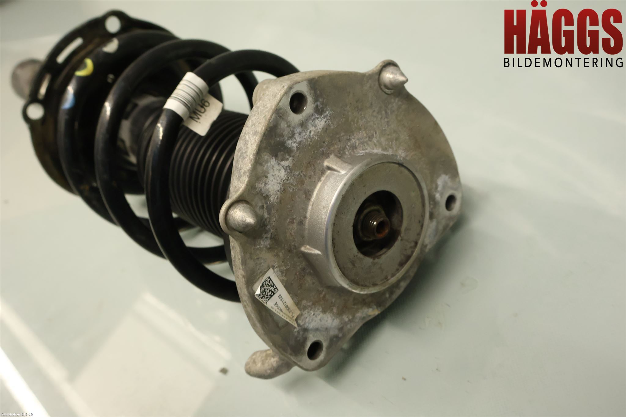 Volkswagen VW ID.4 21- Fjäderben Fram Vänster