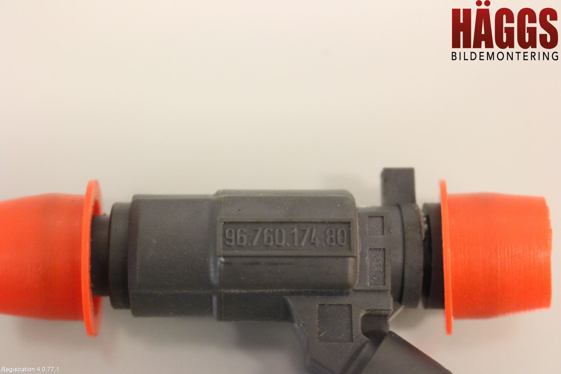 Peugeot 208 12-15 Injspridare