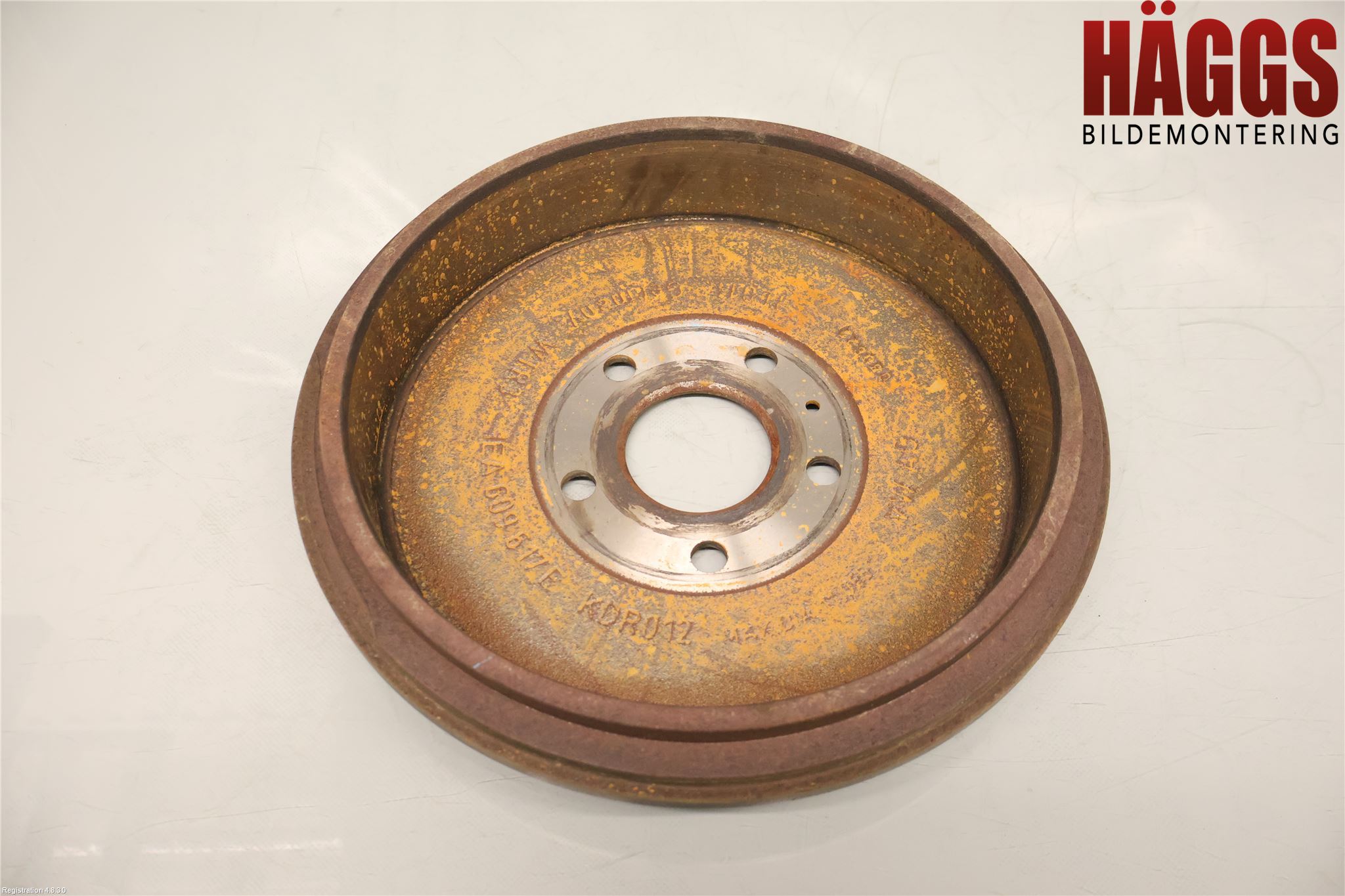 Audi Q4 E-TRON FZ 22- Bromstrumma Bak