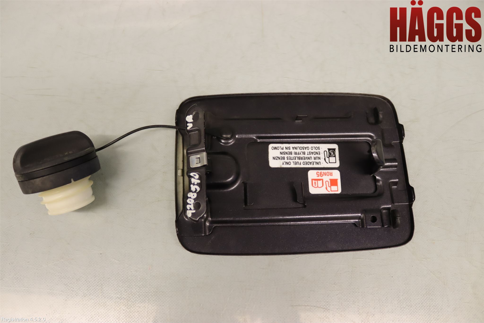 Suzuki SX4 S-CROSS 14-21 Tanklucka