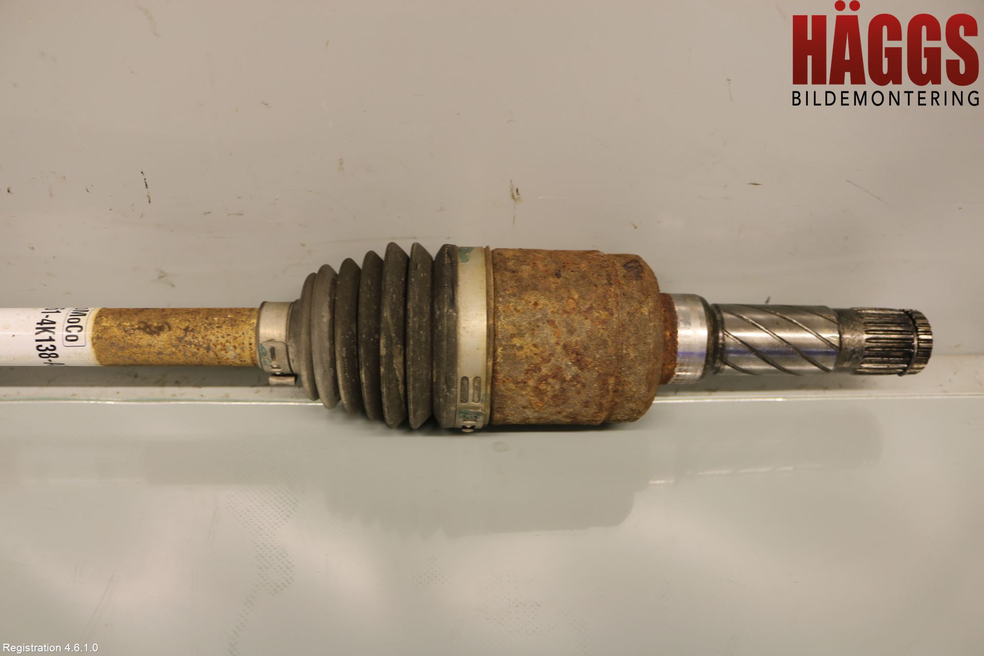 Ford KUGA 17-19 Drivaxel Bak Vänster